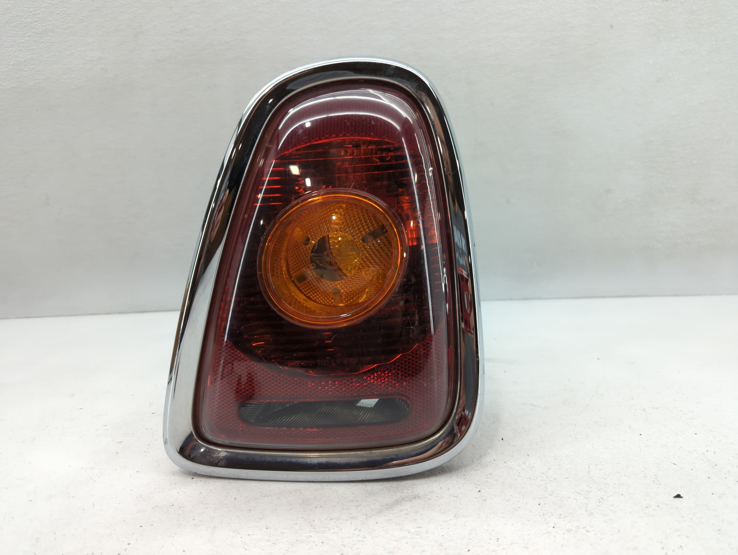 2007 Mini Cooper Tail Light Assembly Passenger Right OEM P/N:2751308 Fits OEM Used Auto Parts - Oemusedautoparts1.com