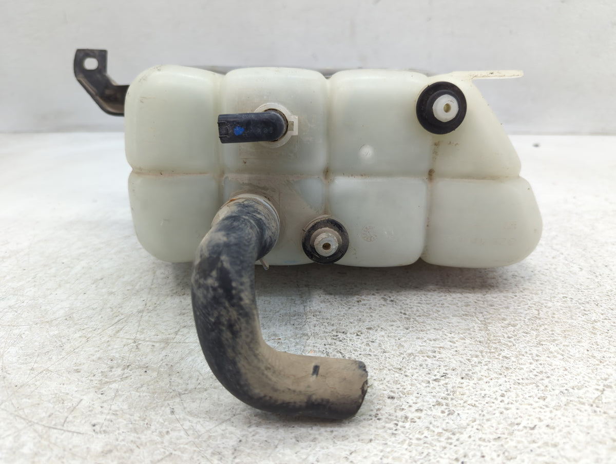 2007 Mini Cooper Windshield Washer Fluid Reservoir Bottle 683091 - Oemusedautoparts1.com
