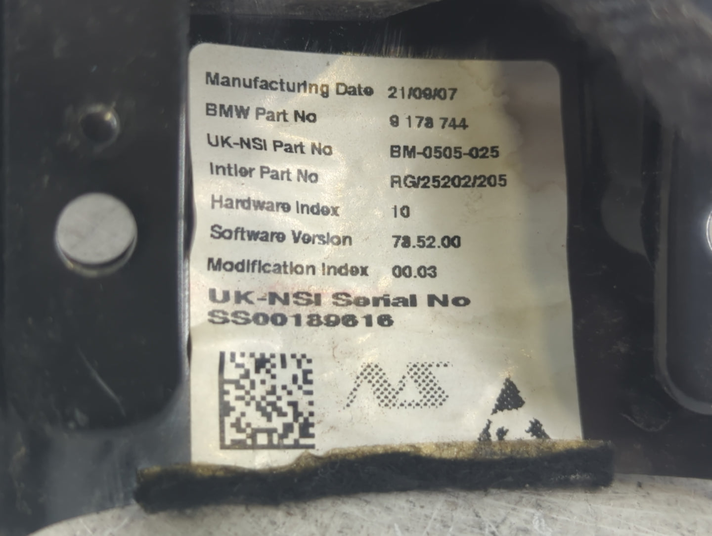 2008-2010 Mini Cooper Instrument Cluster Speedometer Gauges P/N:BM-0505-025 Fits Fits 2008 2009 2010 OEM Used Auto Parts - O