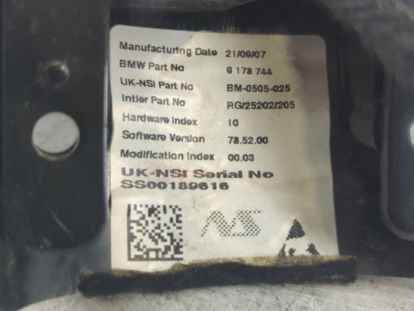 2008-2010 Mini Cooper Instrument Cluster Speedometer Gauges P/N:BM-0505-025 Fits Fits 2008 2009 2010 OEM Used Auto Parts - O