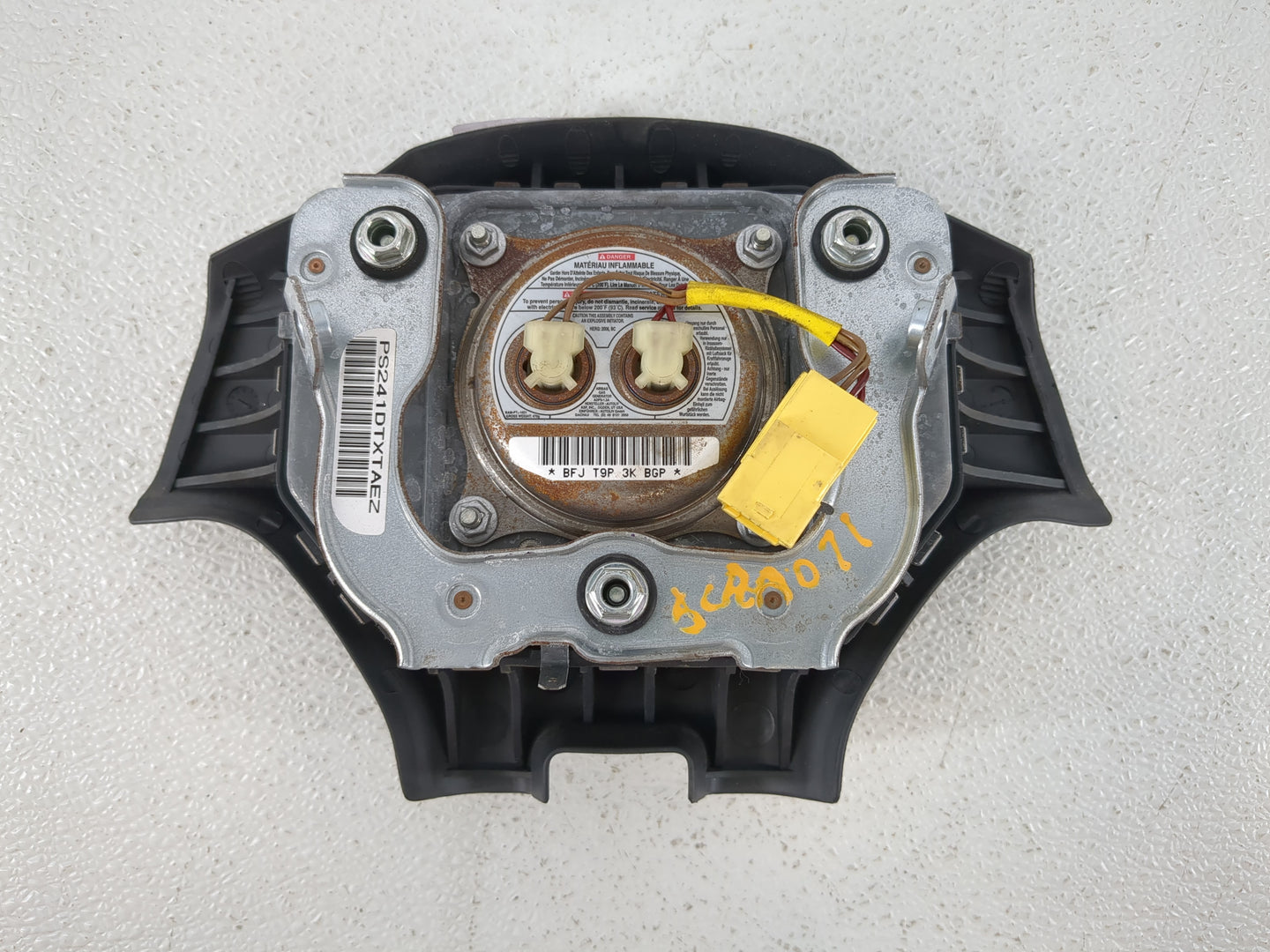 2007 Mitsubishi Eclipse Air Bag Driver Left Steering Wheel Mounted P/N:PS241DTXTAEZ Fits OEM Used Auto Parts - Oemusedautopa