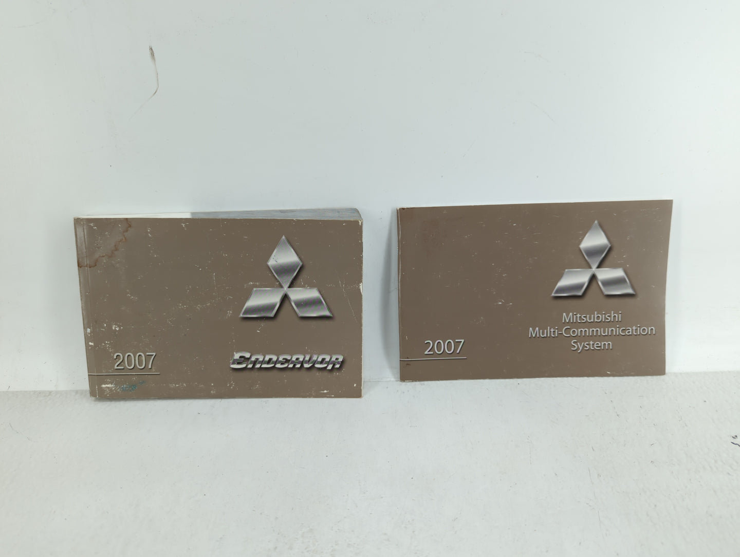 2007 Mitsubishi Endeavor Owners Manual Book Guide OEM Used Auto Parts - Oemusedautoparts1.com