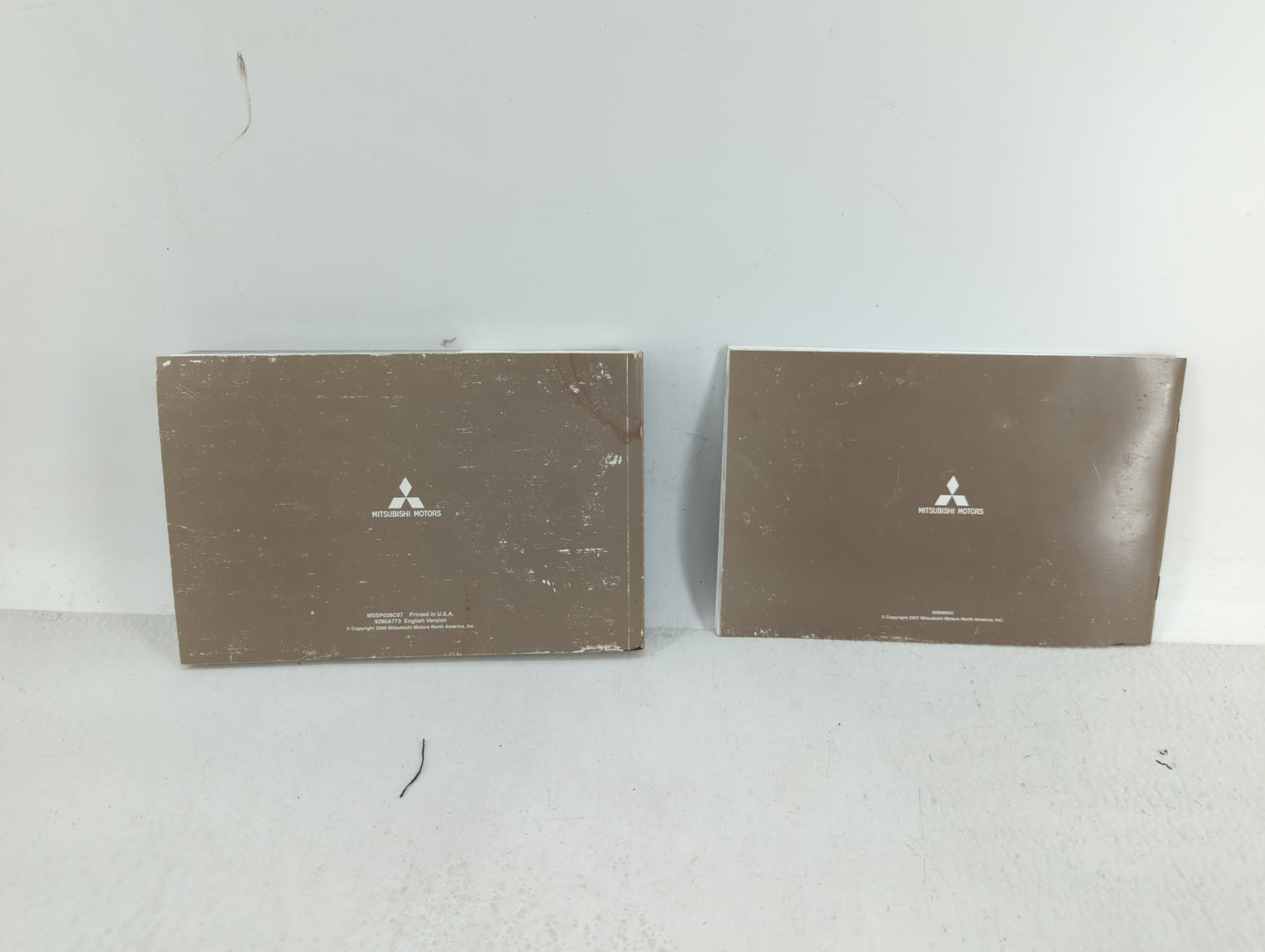 2007 Mitsubishi Endeavor Owners Manual Book Guide OEM Used Auto Parts - Oemusedautoparts1.com