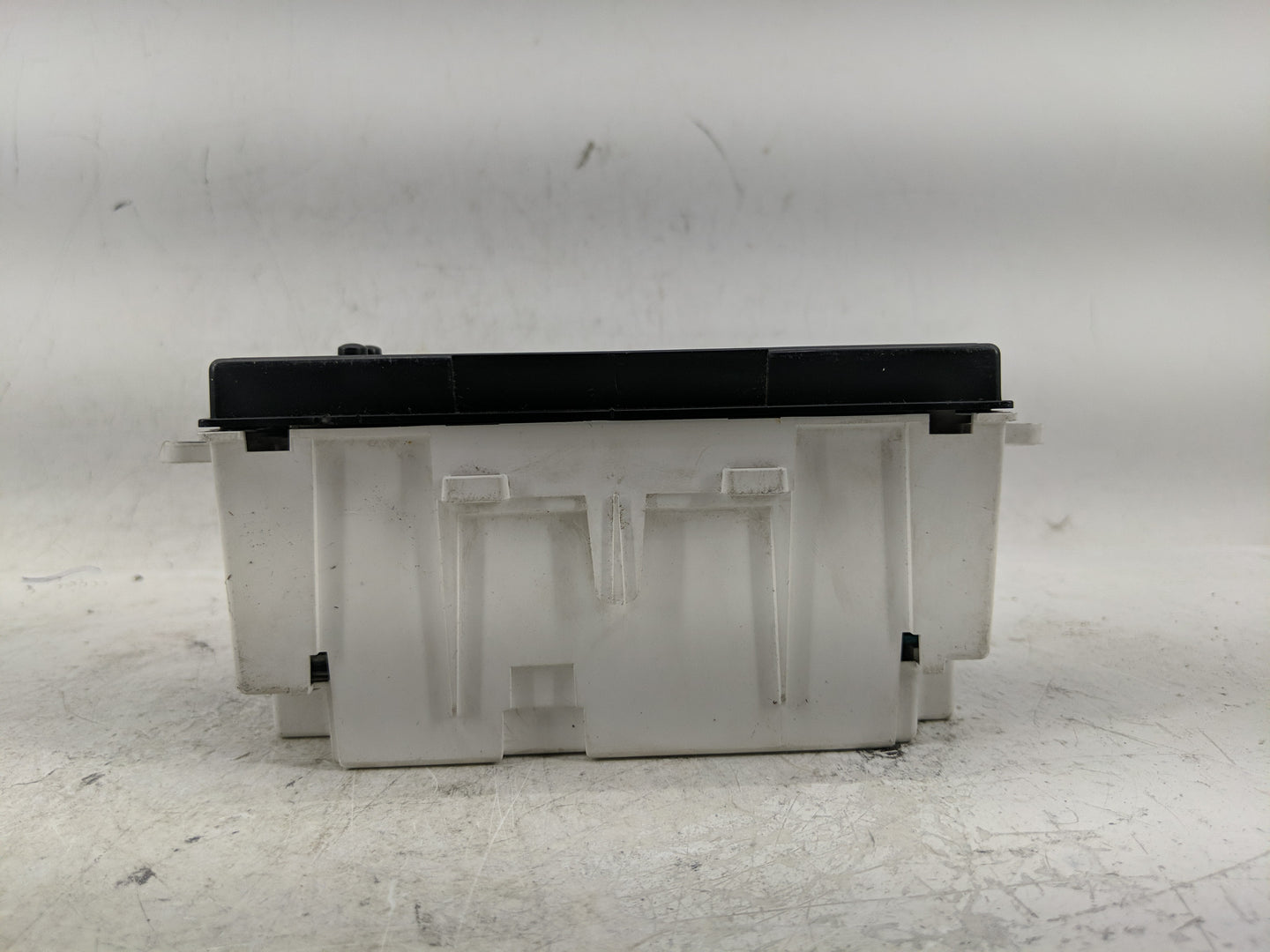 2007-2008 Mitsubishi Galant Information Display Screen - Oemusedautoparts1.com