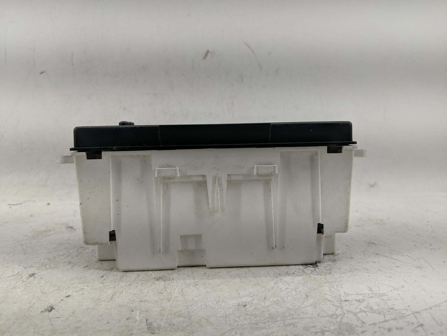 2007-2008 Mitsubishi Galant Information Display Screen - Oemusedautoparts1.com