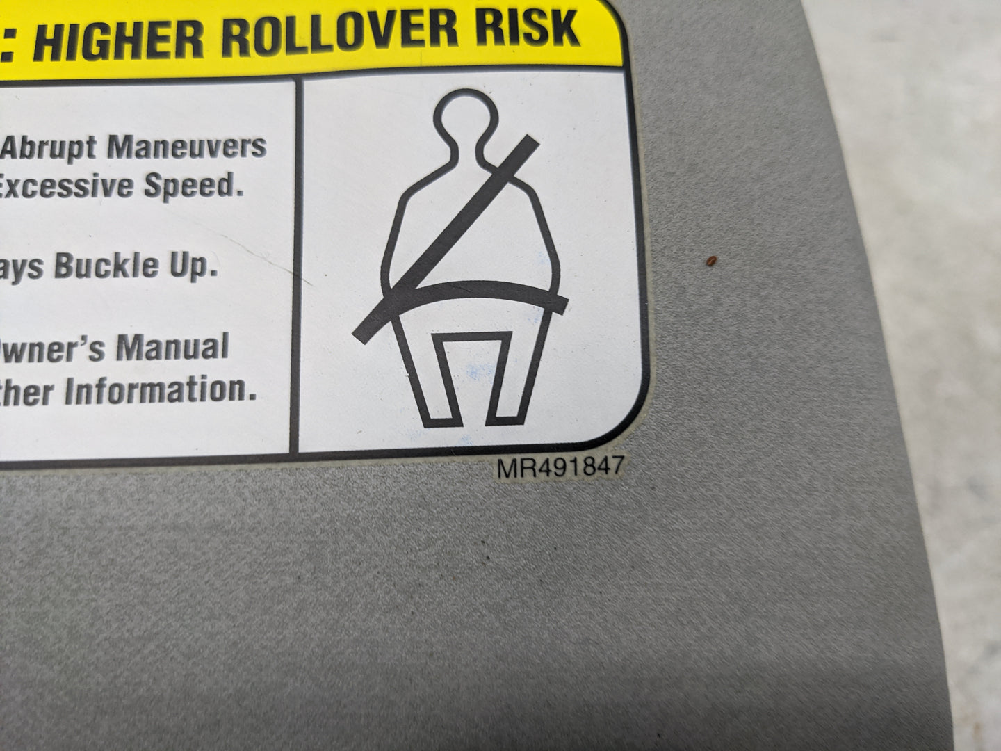 2007-2009 Mitsubishi Outlander Sun Visor Shade Replacement Driver Left Mirror Fits Fits 2007 2008 2009 OEM Used Auto Parts -