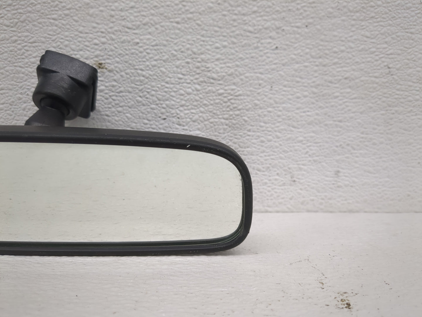 2004-2017 Mitsubishi Outlander Interior Rear View Mirror Replacement OEM P/N:E4012197 E40221097 Fits OEM Used Auto Parts - O