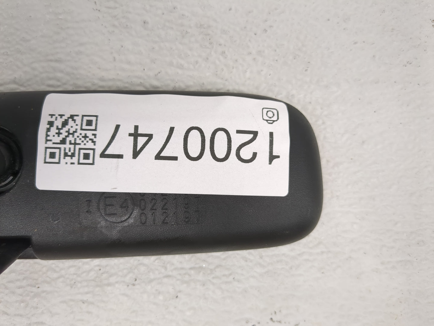 2004-2017 Mitsubishi Outlander Interior Rear View Mirror Replacement OEM P/N:E4012197 E40221097 Fits OEM Used Auto Parts - O