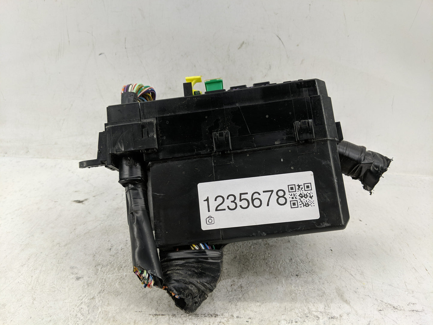 2007-2009 Mitsubishi Outlander Fusebox Fuse Box Panel Relay Module Fits Fits 2007 2008 2009 OEM Used Auto Parts - Oemusedaut