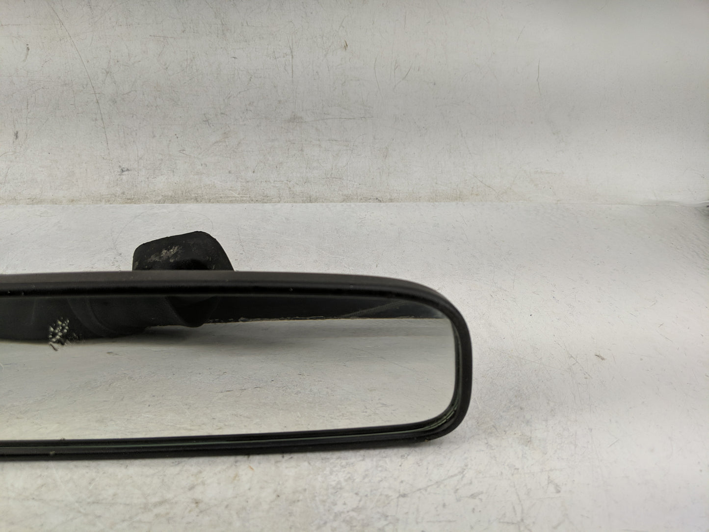 2004-2017 Mitsubishi Outlander Interior Rear View Mirror Replacement OEM P/N:MN124448 Fits OEM Used Auto Parts - Oemusedauto