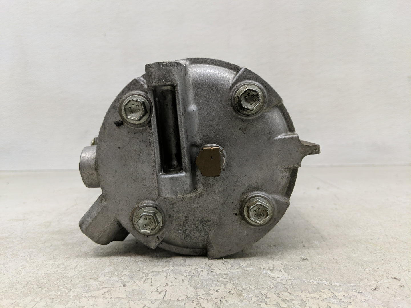 2007-2007 Mitsubishi Outlander Air Conditioning A/c Ac Compressor Oem - Oemusedautoparts1.com