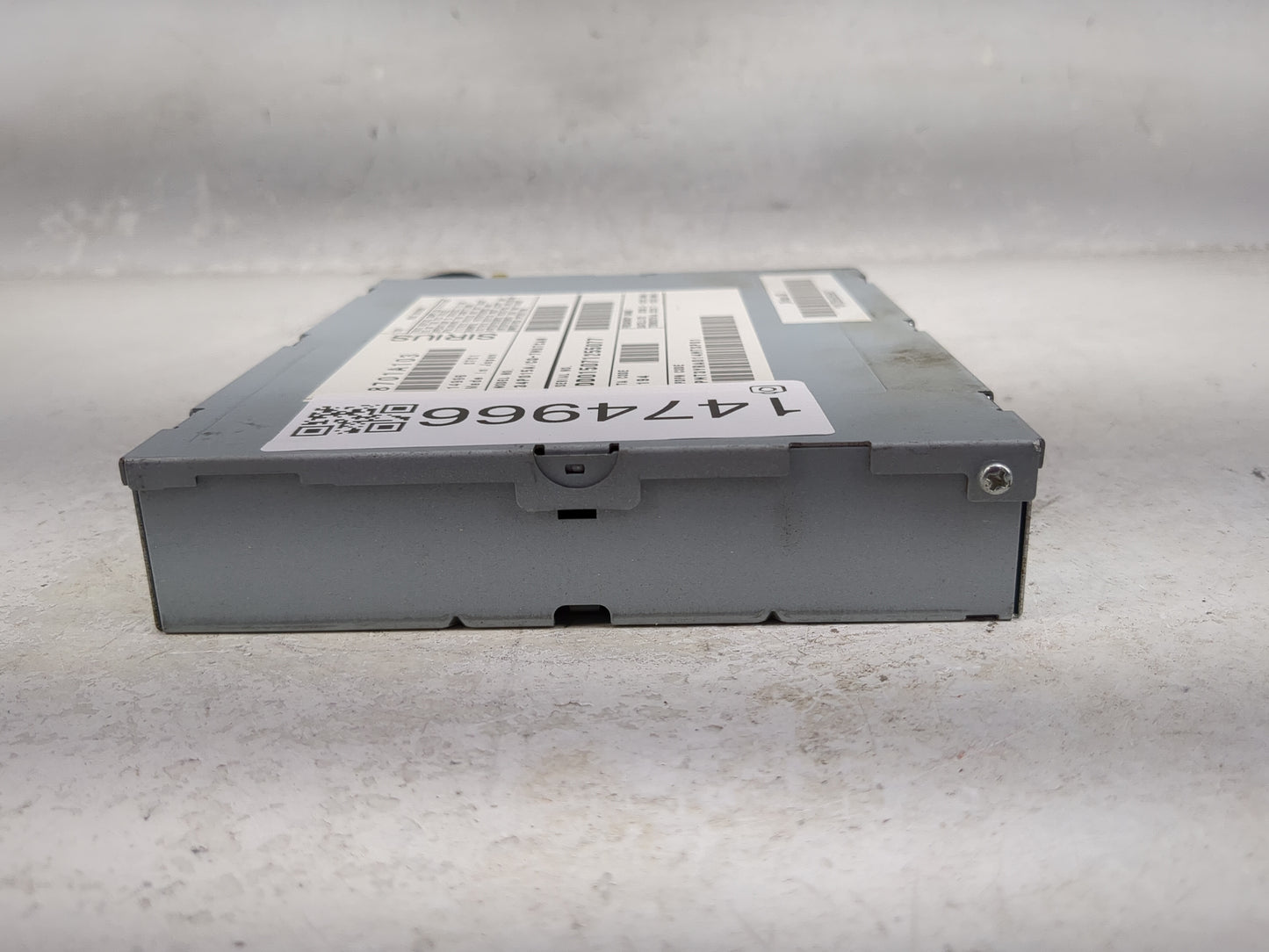 2007 Mitsubishi Outlander Radio AM FM Cd Player Receiver Replacement P/N:8701A103 34P015A, CQ-7MU7CAN Fits Fits 2008 OEM Use