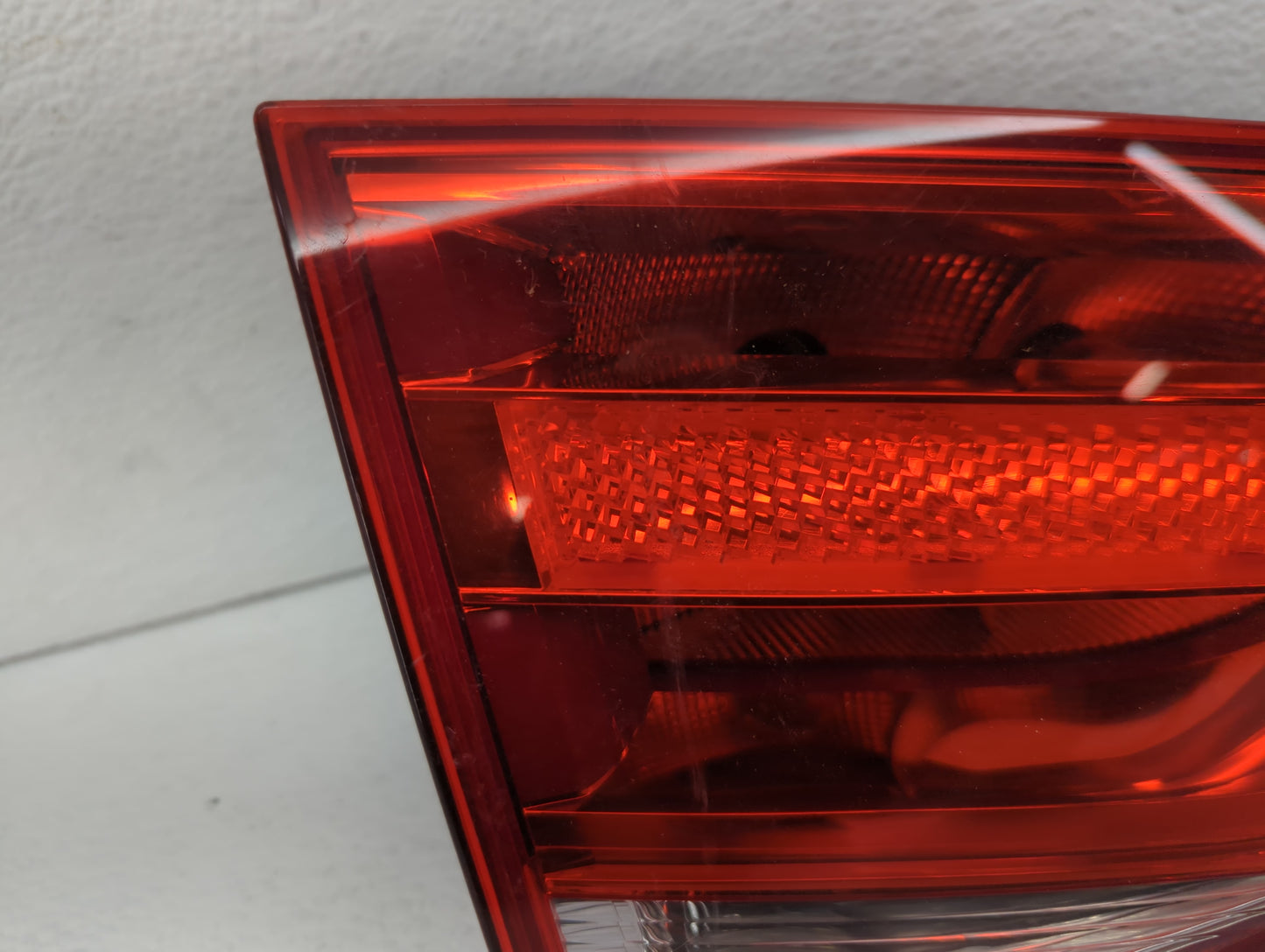 2007-2012 Mitsubishi Outlander Tail Light Assembly Driver Left OEM P/N:166973 Fits Fits 2007 2008 2009 2010 2011 2012 OEM Us