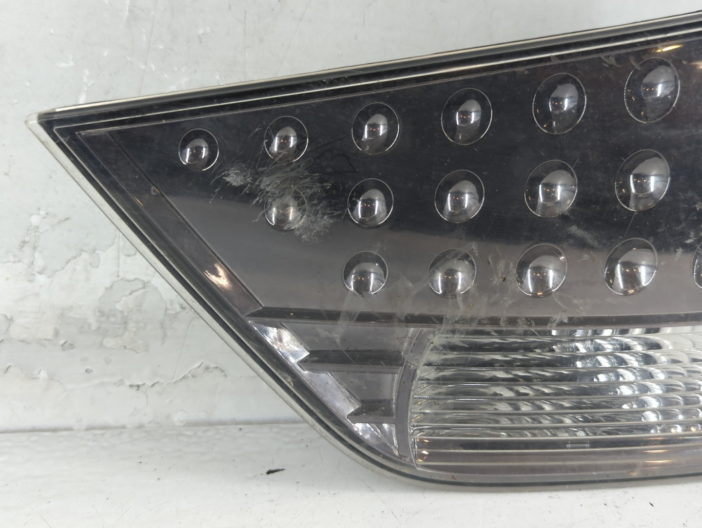 2007-2013 Mitsubishi Outlander Tail Light Assembly Passenger Right OEM P/N:sae r 04 dot e13 1784 Fits OEM Used Auto Parts - 