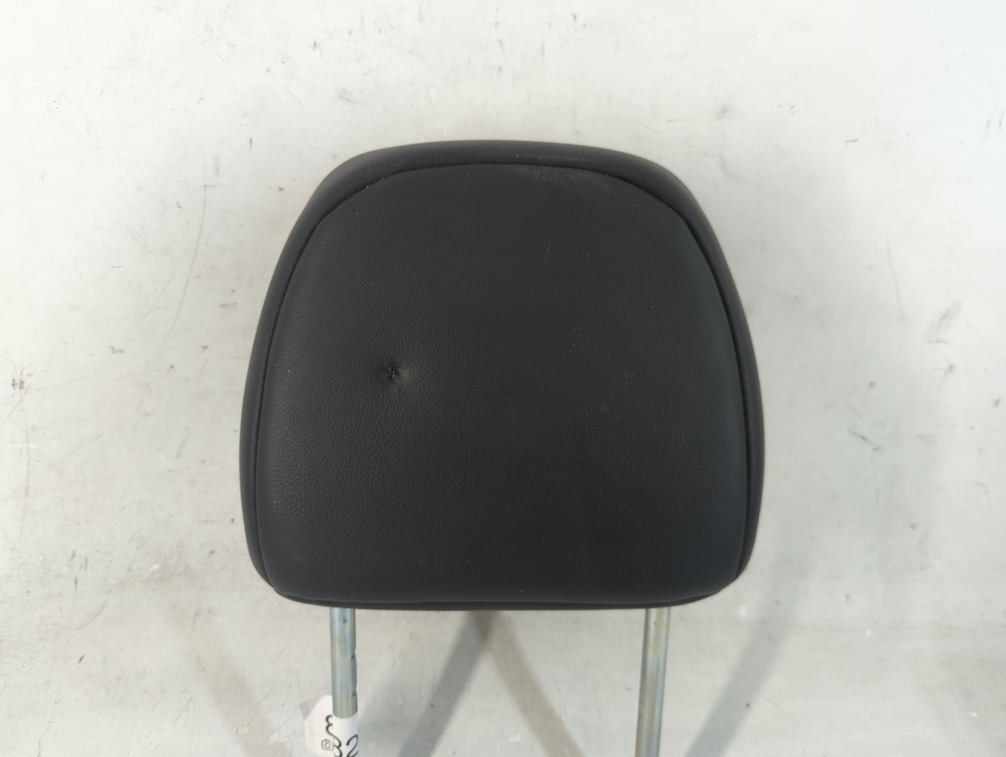 2007 Mitsubishi Outlander Headrest Head Rest Front Driver Passenger Seat Fits OEM Used Auto Parts - Oemusedautoparts1.com