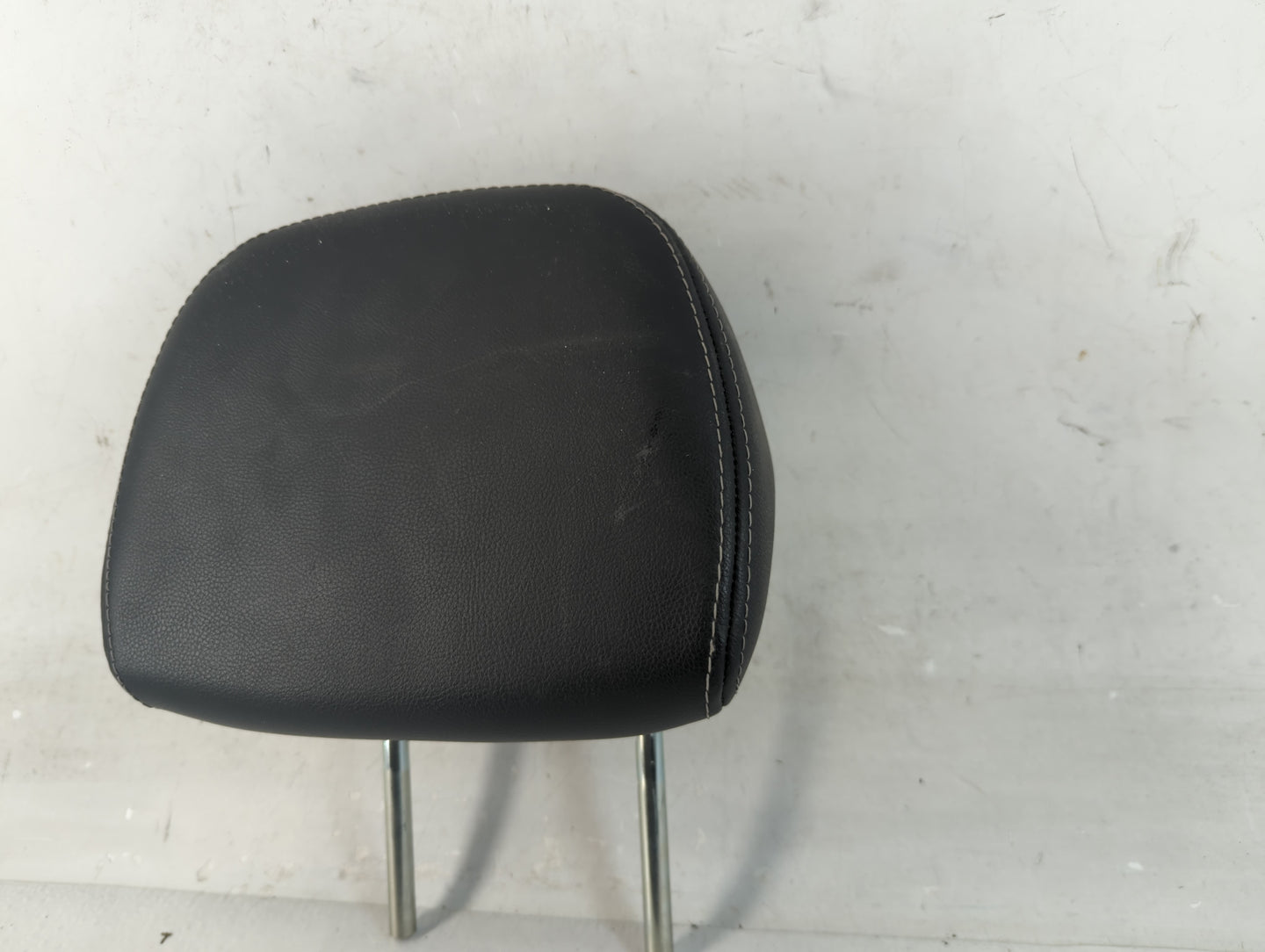 2007 Mitsubishi Outlander Headrest Head Rest Rear Seat Fits OEM Used Auto Parts - Oemusedautoparts1.com