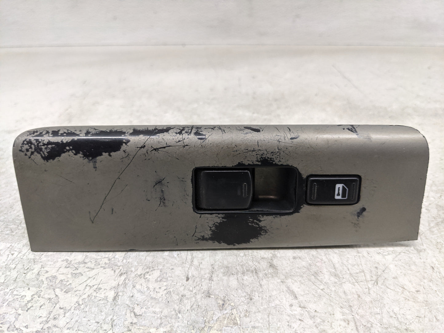 2007 Mitsubishi Outlander Master Power Window Switch Replacement Driver Side Left Fits OEM Used Auto Parts - Oemusedautopart