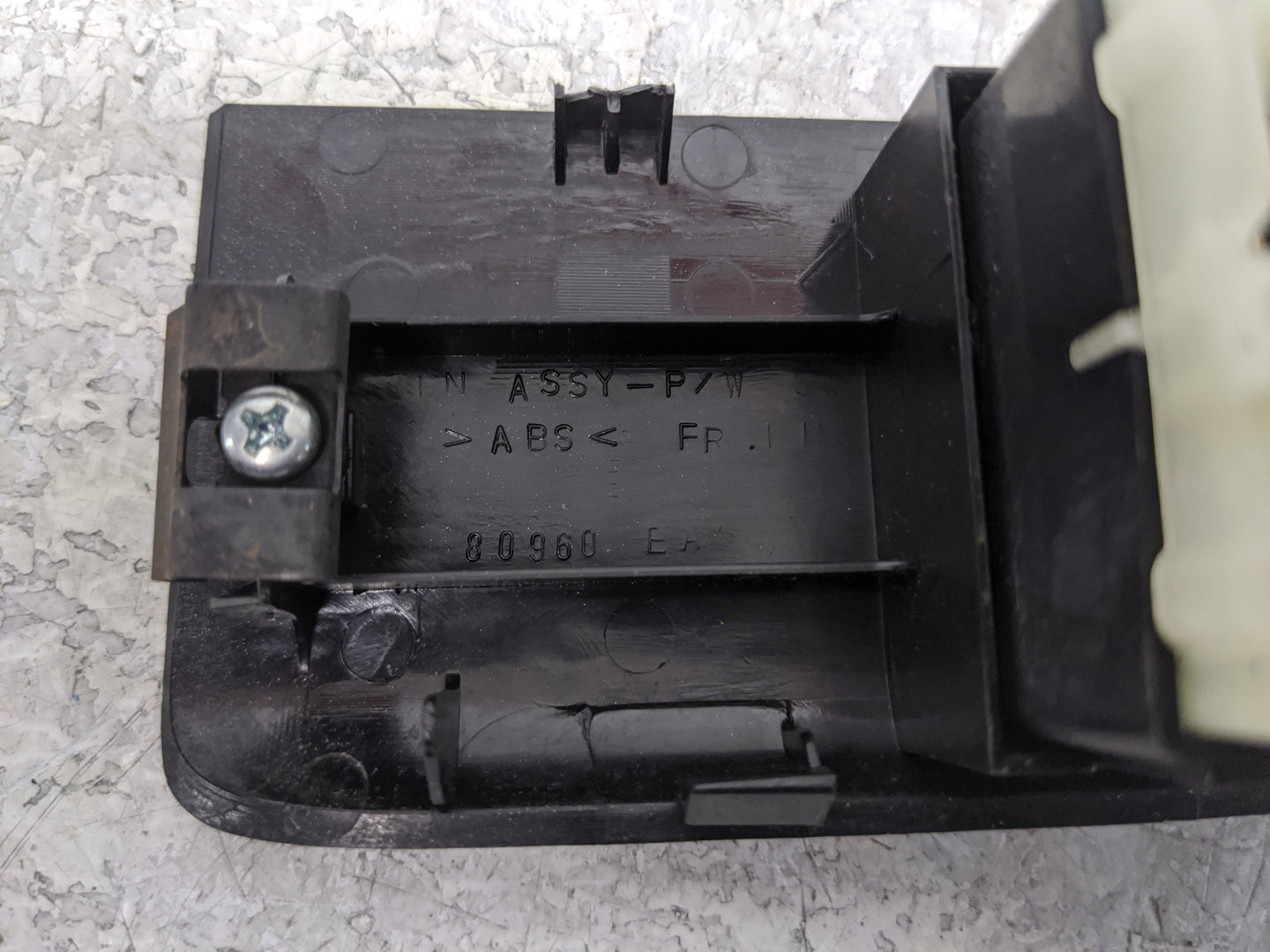 2007 Mitsubishi Outlander Master Power Window Switch Replacement Driver Side Left Fits OEM Used Auto Parts - Oemusedautopart