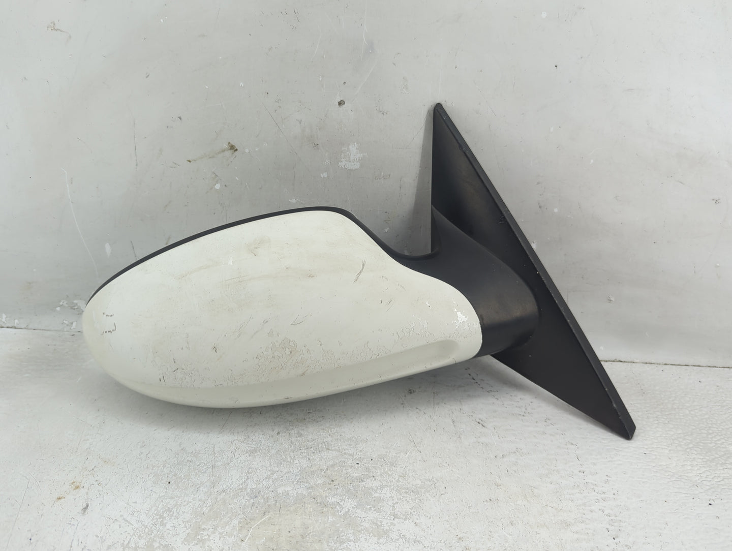 2007 Mitsubishi Outlander Passenger Right Side View Manual Door Mirror - Oemusedautoparts1.com