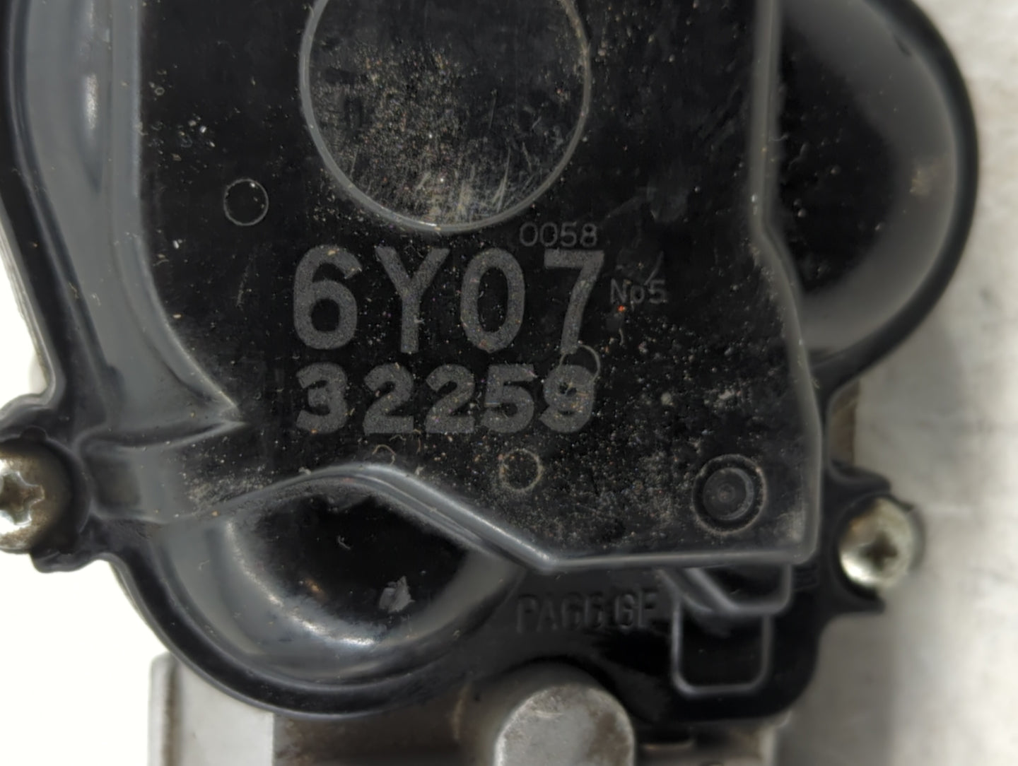 2006-2009 Nissan 350z Front Windshield Wiper Motor Fits Fits 2006 2007 2008 2009 OEM Used Auto Parts - Oemusedautoparts1.com