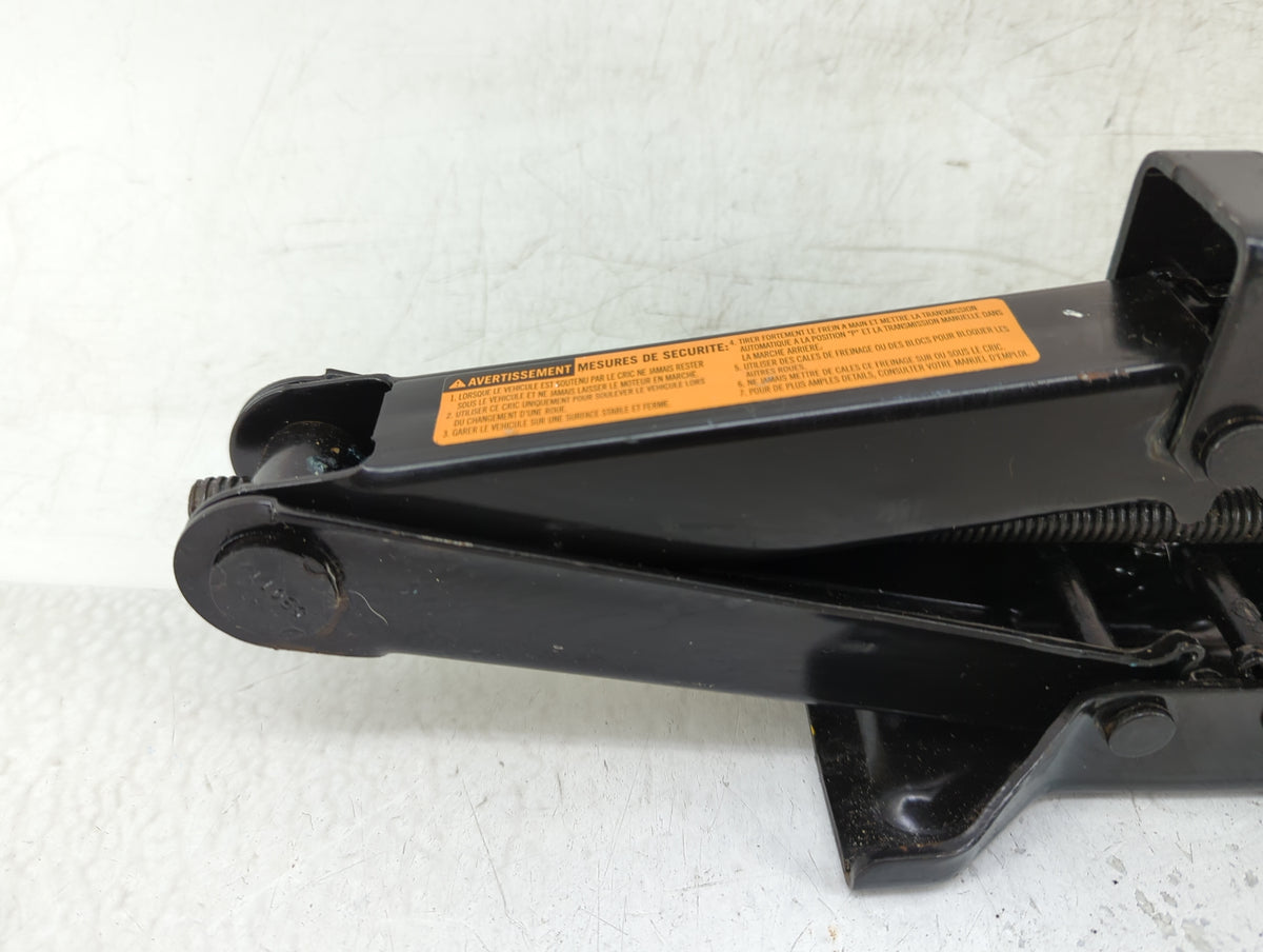 2007 Nissan Altima Spare Scissor Car Jack - Oemusedautoparts1.com