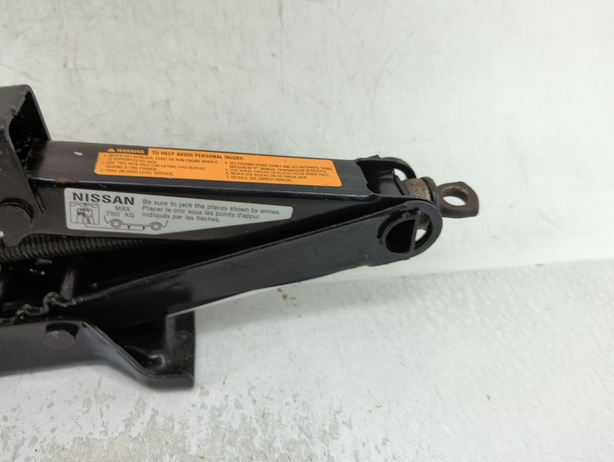 2007 Nissan Altima Spare Scissor Car Jack - Oemusedautoparts1.com