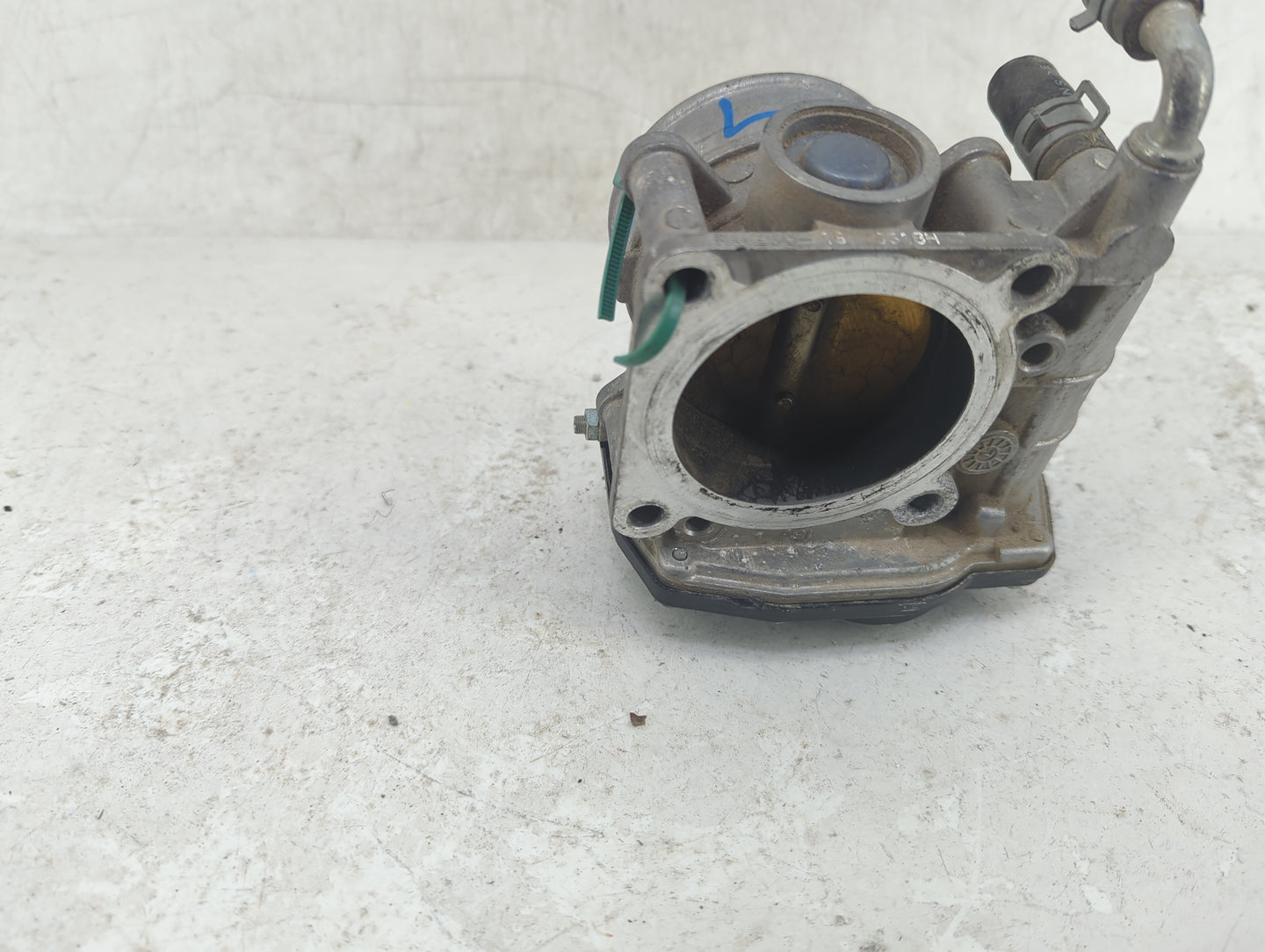 2007-2013 Nissan Altima Throttle Body P/N:526-01 Fits Fits 2007 2008 2009 2010 2011 2012 2013 OEM Used Auto Parts - Oemuseda