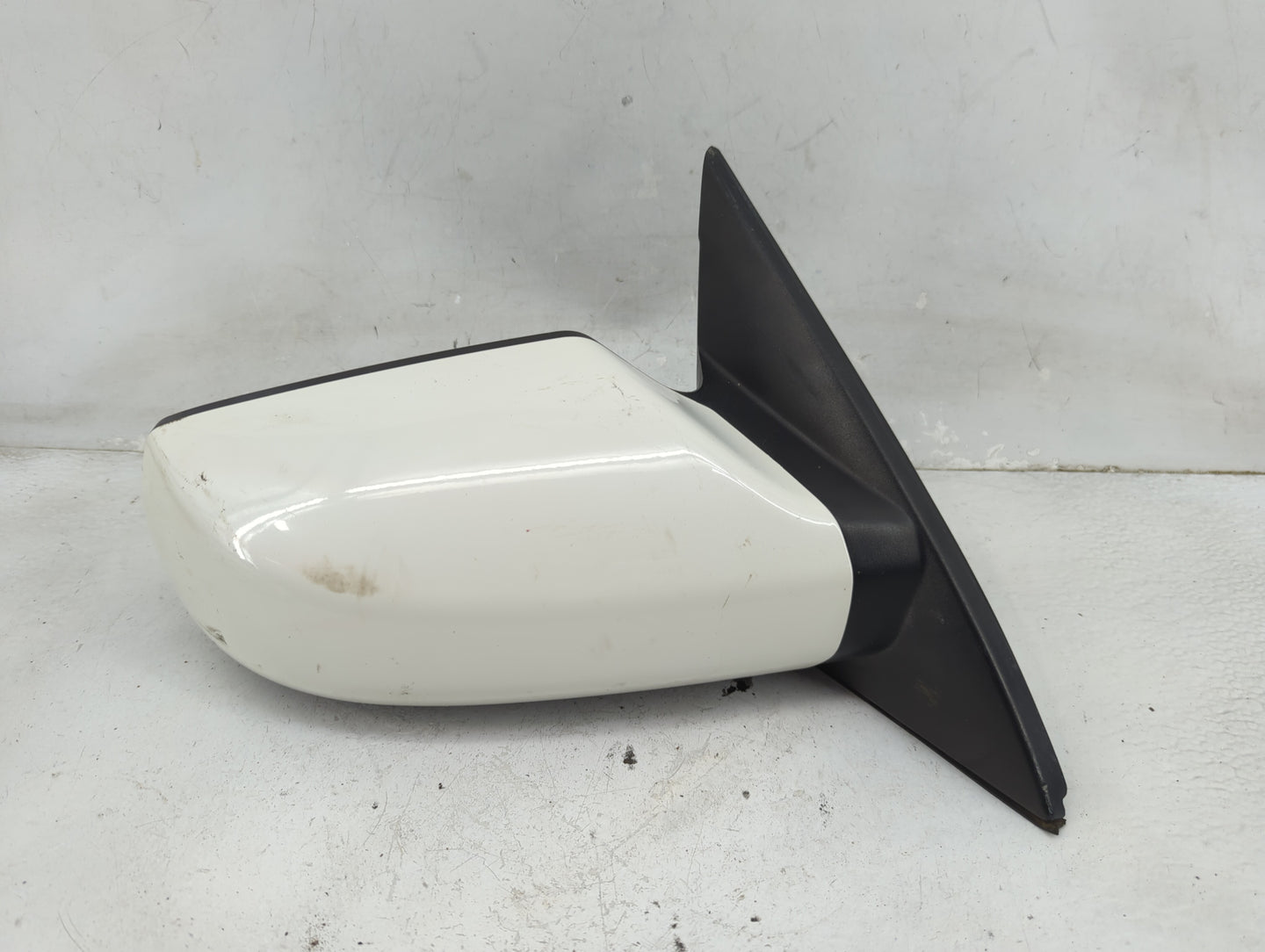 2007-2012 Nissan Altima Passenger Side View Mirror - Right Door Mirror OEM Used - Oemusedautoparts1.com