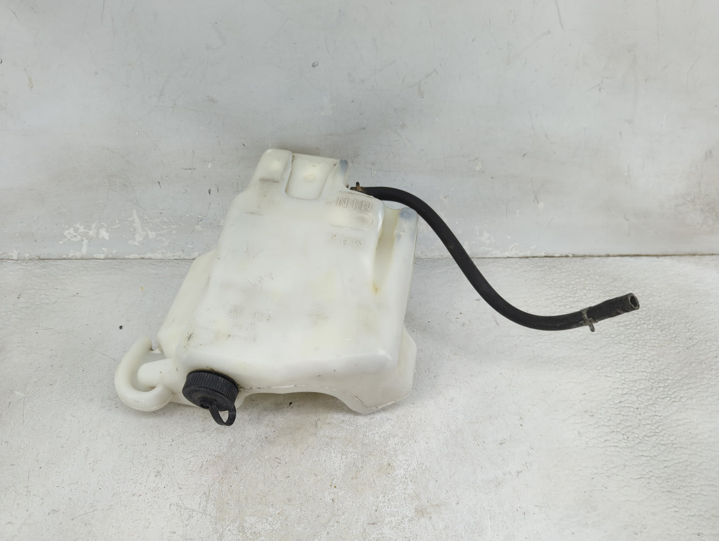 2007-2013 Nissan Altima Radiator Coolant Overflow Expansion Tank Bottle 1466653 - Oemusedautoparts1.com