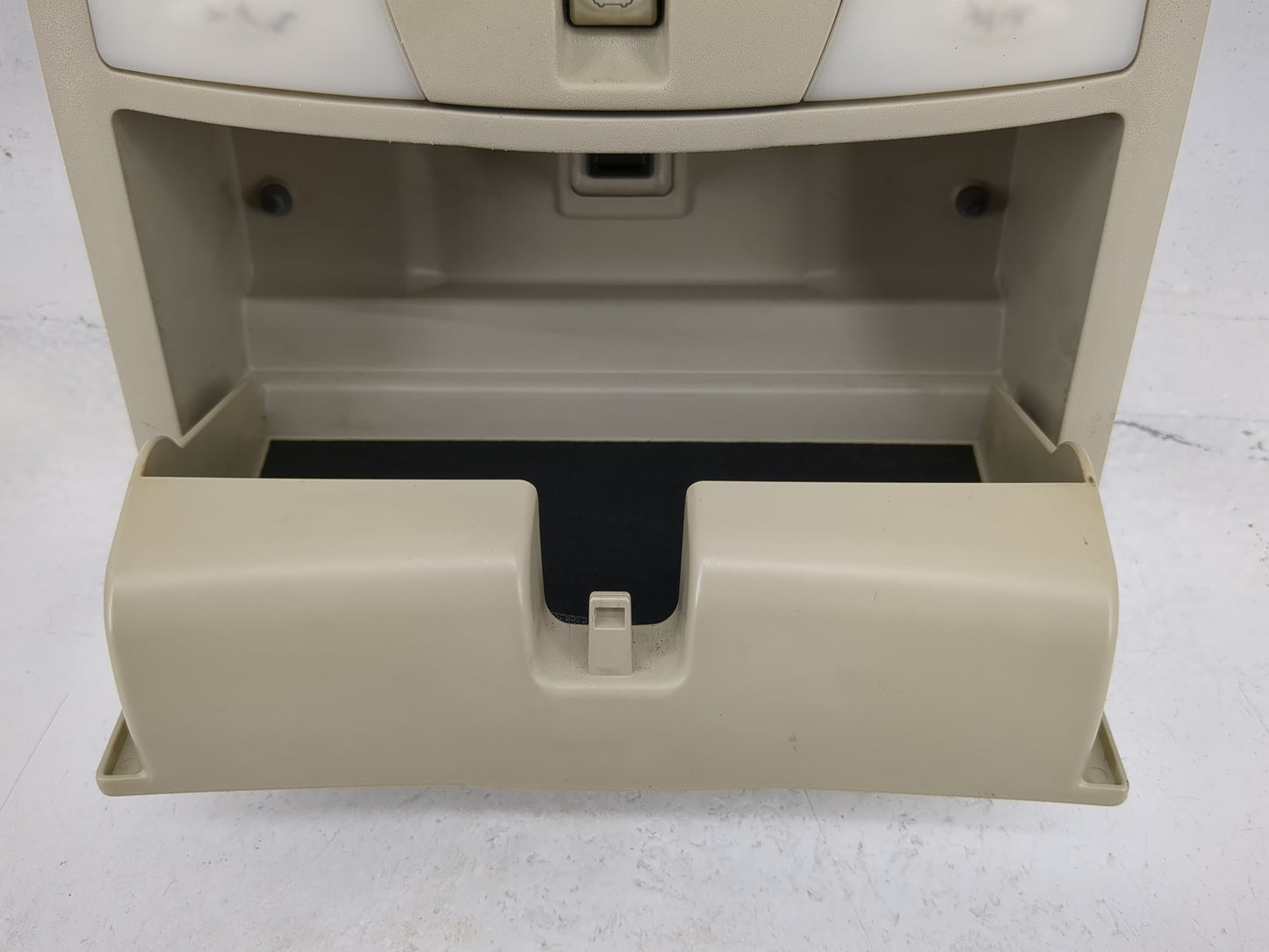2007 Nissan Altima Overhead Roof Console Tan - Oemusedautoparts1.com