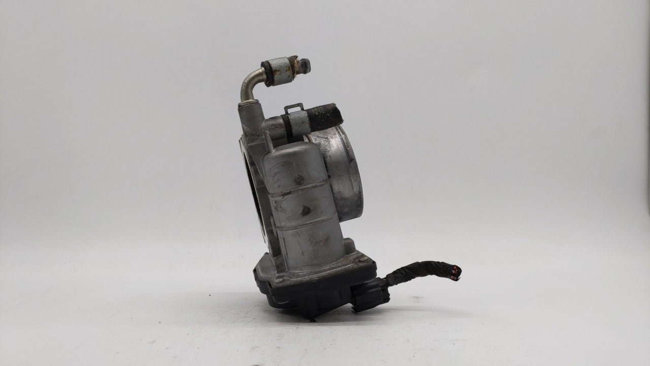 2007-2013 Nissan Altima Throttle Body P/N:RME60-15 Fits Fits 2007 2008 2009 2010 2011 2012 2013 OEM Used Auto Parts - Oemuse