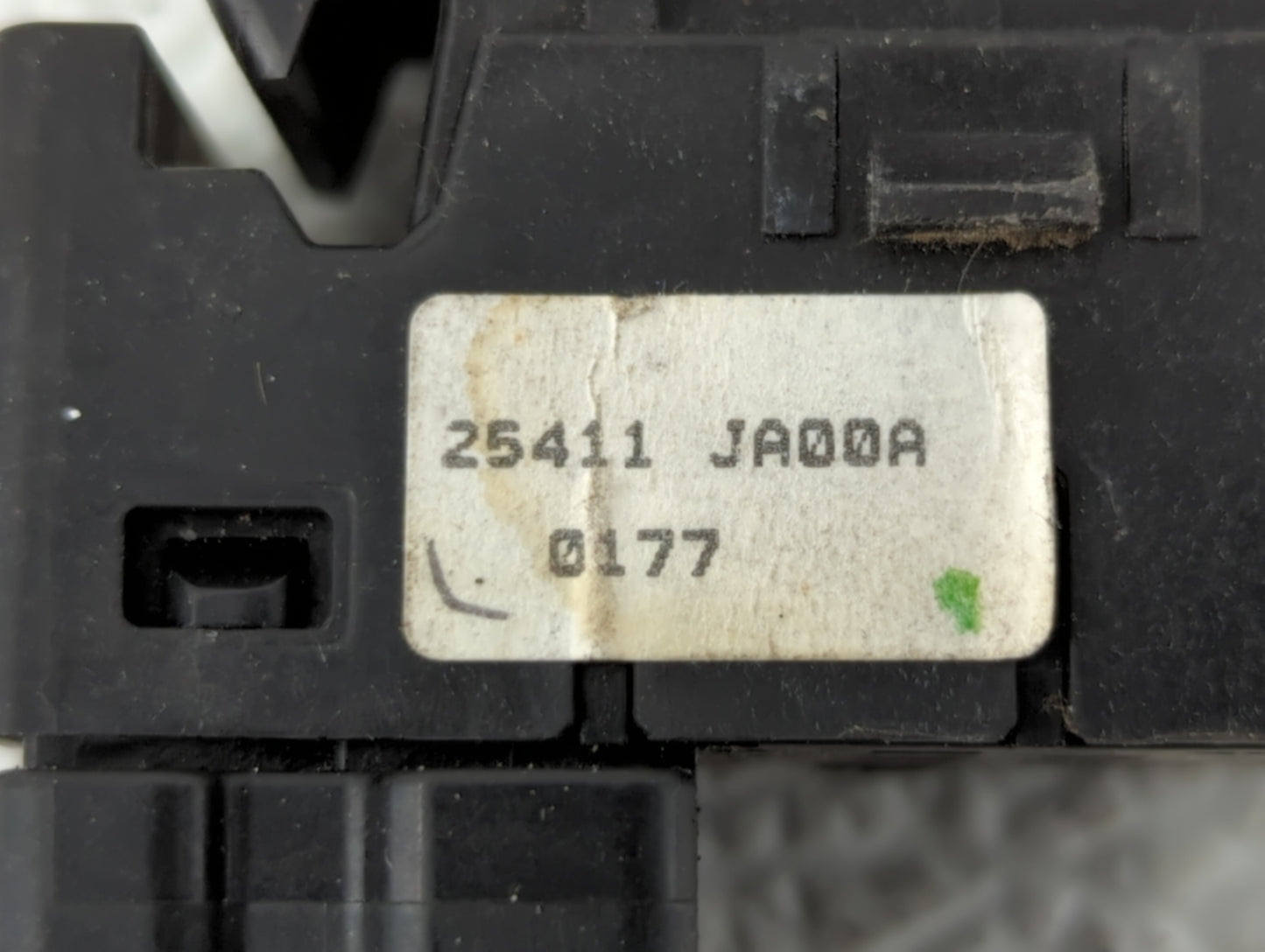 2007 Nissan Altima Passenger Right Power Window Switch 25411 Ja00a - Oemusedautoparts1.com