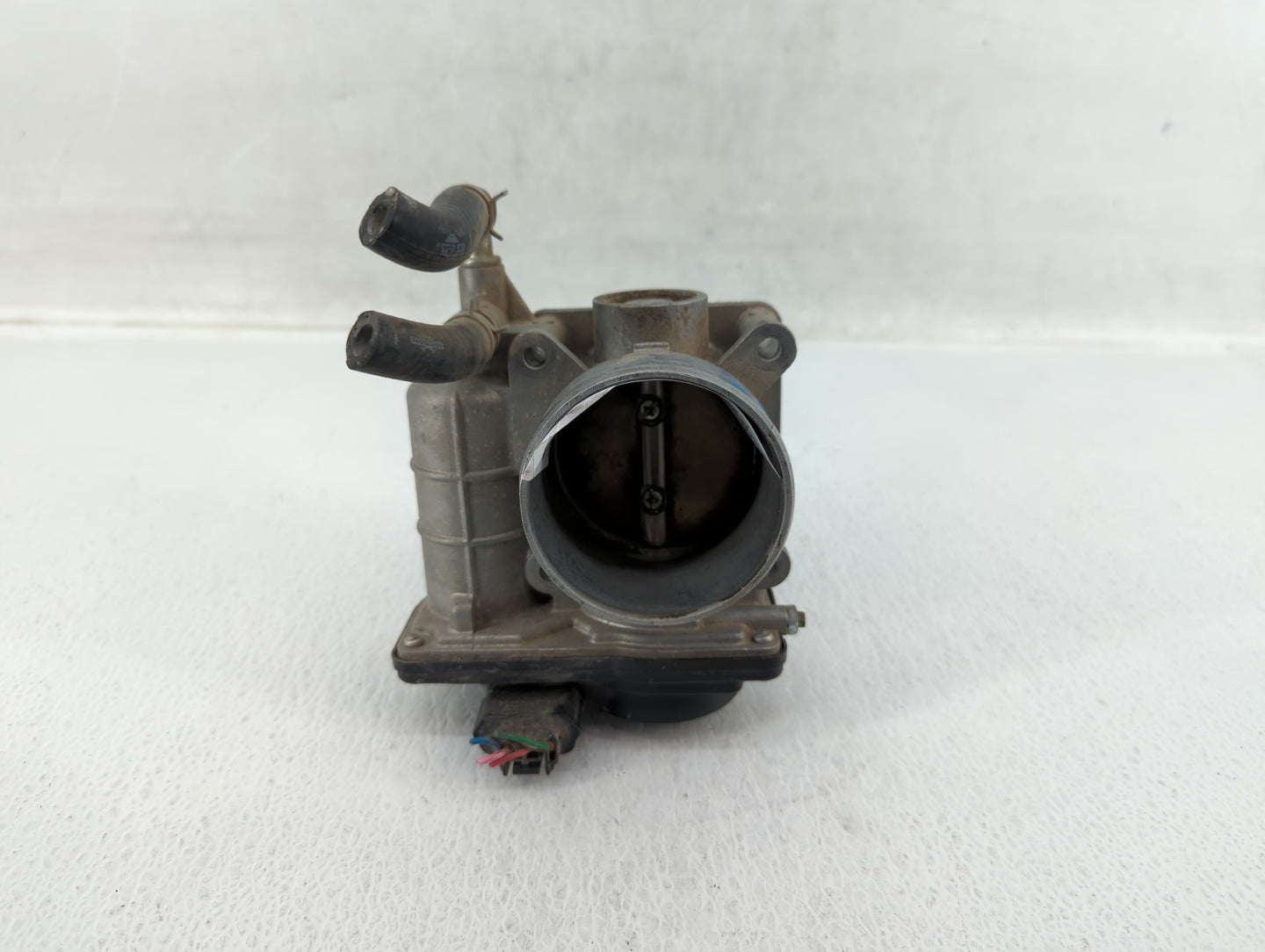 2007-2013 Nissan Altima Throttle Body P/N:RME60-15 Fits Fits 2007 2008 2009 2010 2011 2012 2013 OEM Used Auto Parts - Oemuse