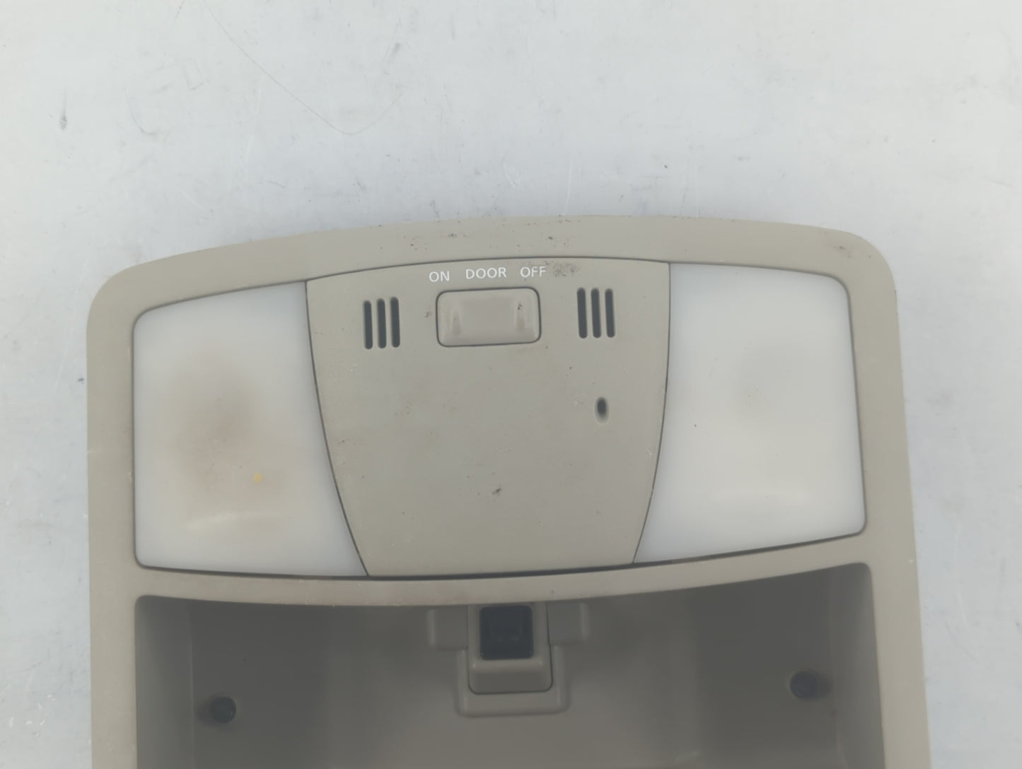 2007 Nissan Altima Overhead Roof Console - Oemusedautoparts1.com