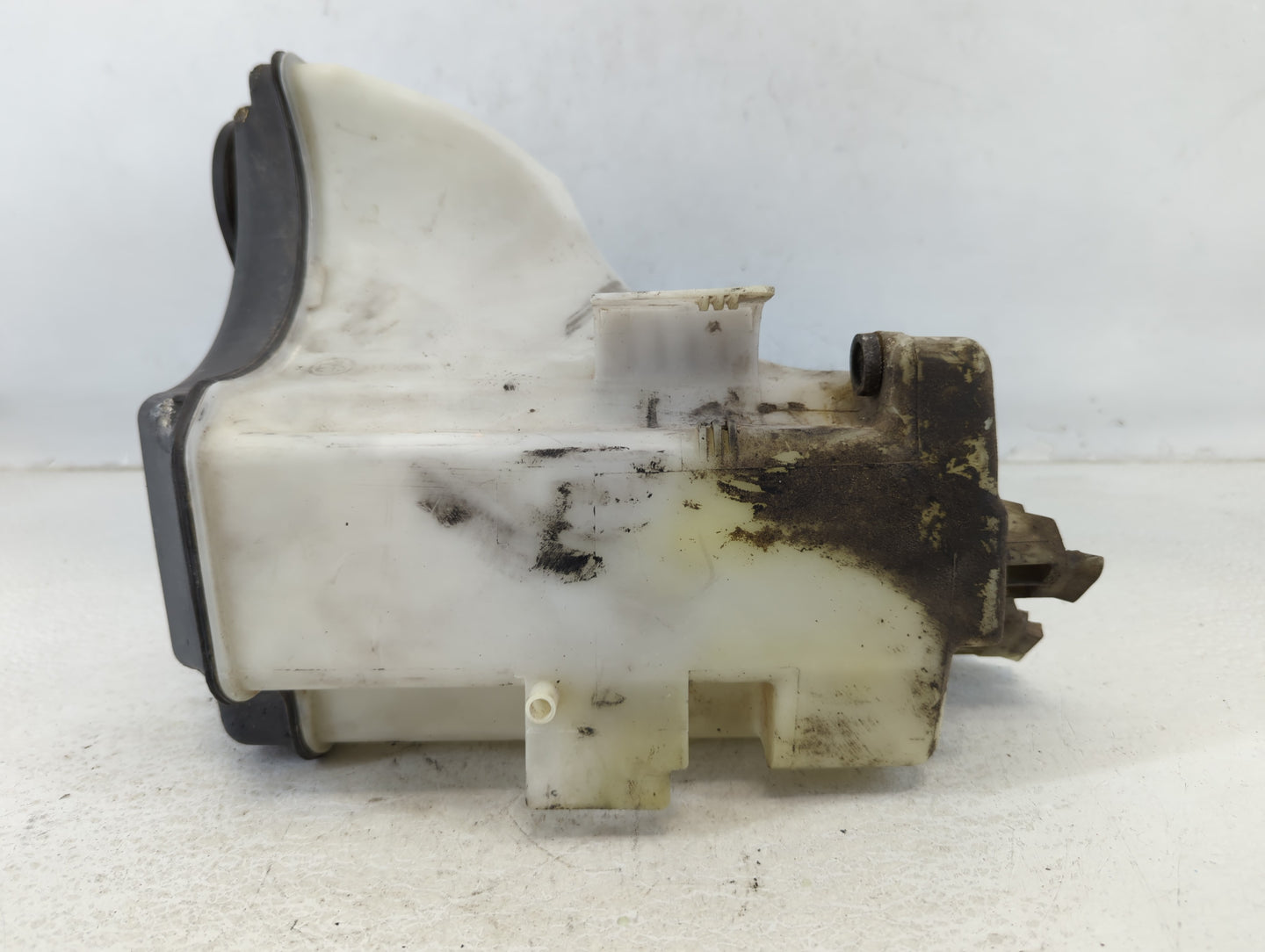 2007-2013 Nissan Altima Windshield Washer Fluid Reservoir Bottle Oem - Oemusedautoparts1.com