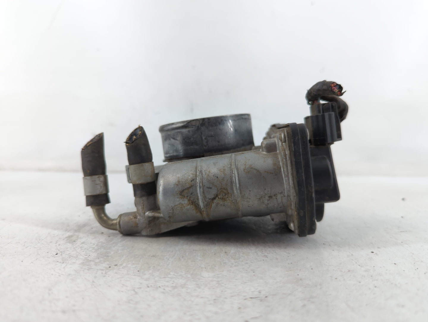 2007-2013 Nissan Altima Throttle Body Fits Fits 2007 2008 2009 2010 2011 2012 2013 OEM Used Auto Parts - Oemusedautoparts1.c