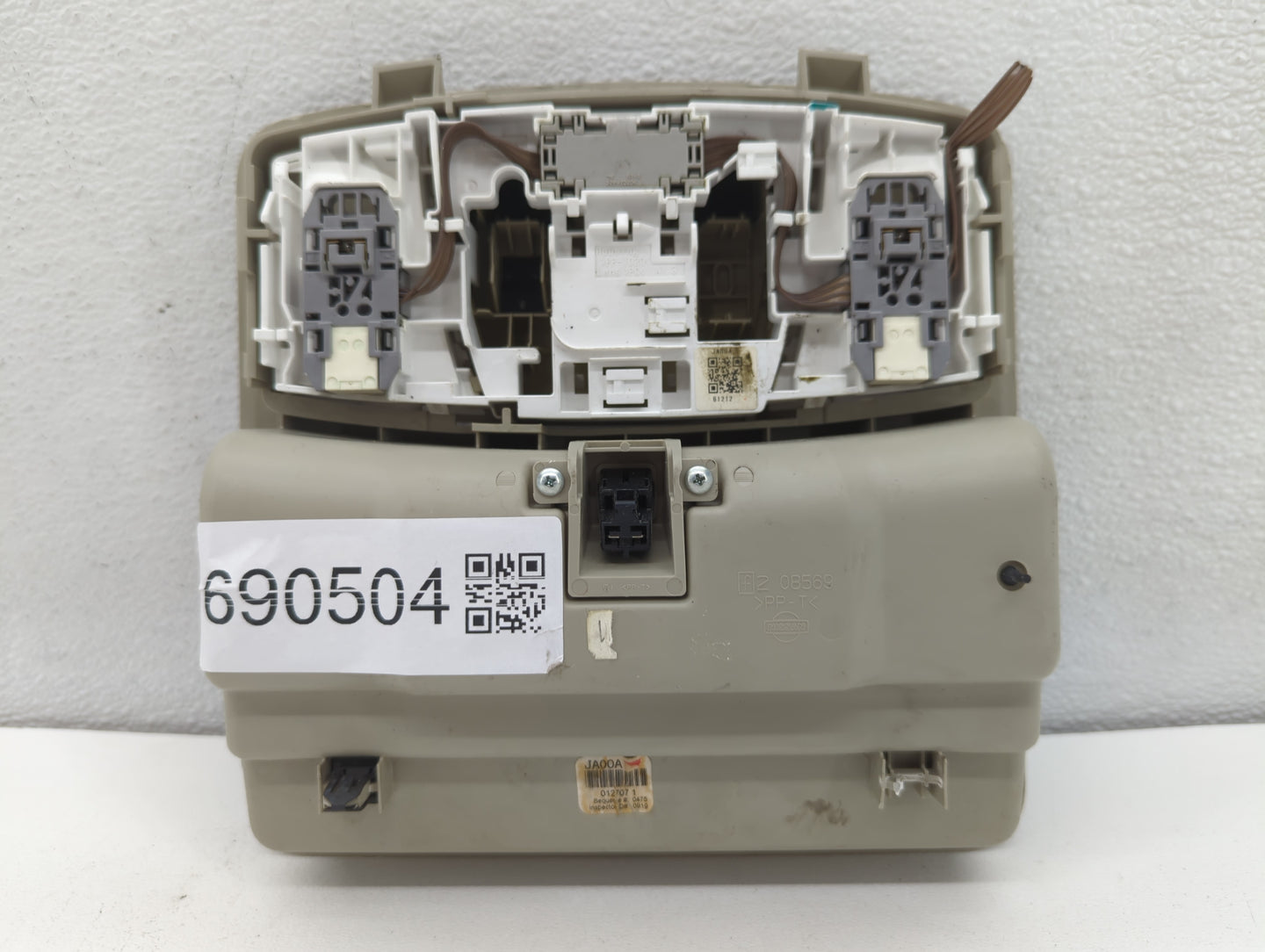 2007 Nissan Altima Overhead Roof Console - Oemusedautoparts1.com