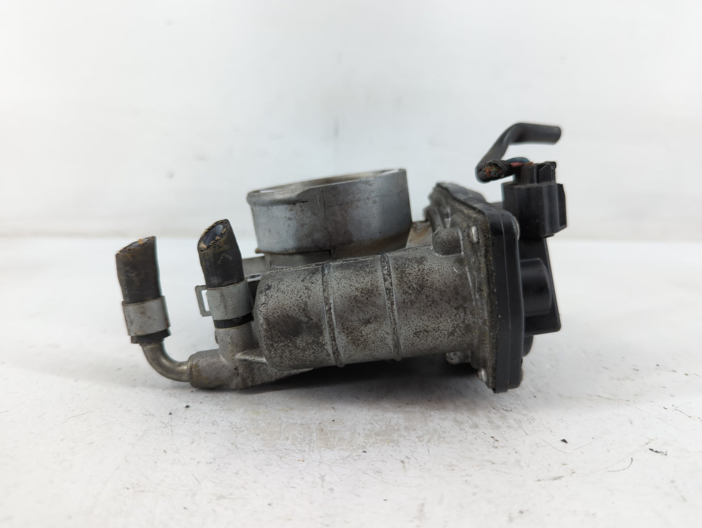 2007-2013 Nissan Altima Throttle Body P/N:G 7329 2 526-01 Fits Fits 2007 2008 2009 2010 2011 2012 2013 OEM Used Auto Parts -