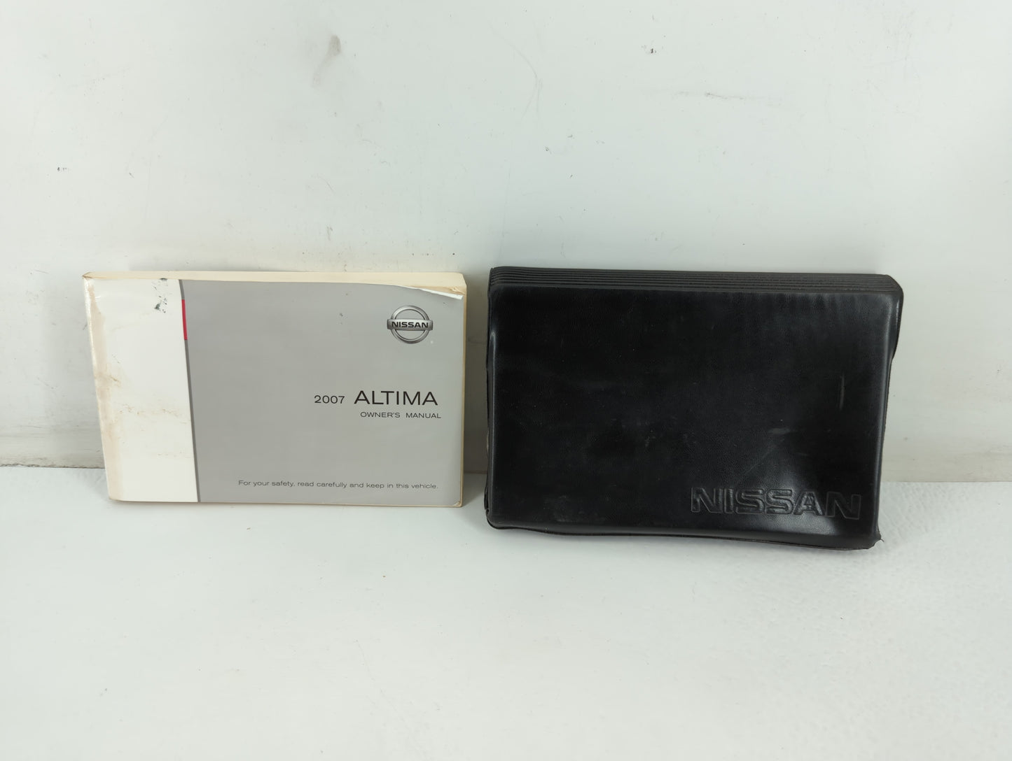 2007 Nissan Altima Owners Manual Book Guide P/N:OM7E-0L32U1 OEM Used Auto Parts - Oemusedautoparts1.com