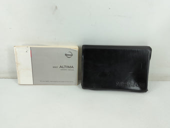 compare product 2007 Nissan Altima Owners Manual Book Guide P/N:OM7E-0L32U1 OEM Used Auto Parts