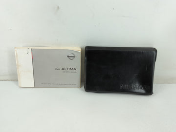 2007 Nissan Altima Owners Manual Book Guide P/N:OM7E-0L32U1 OEM Used Auto Parts - Oemusedautoparts1.com