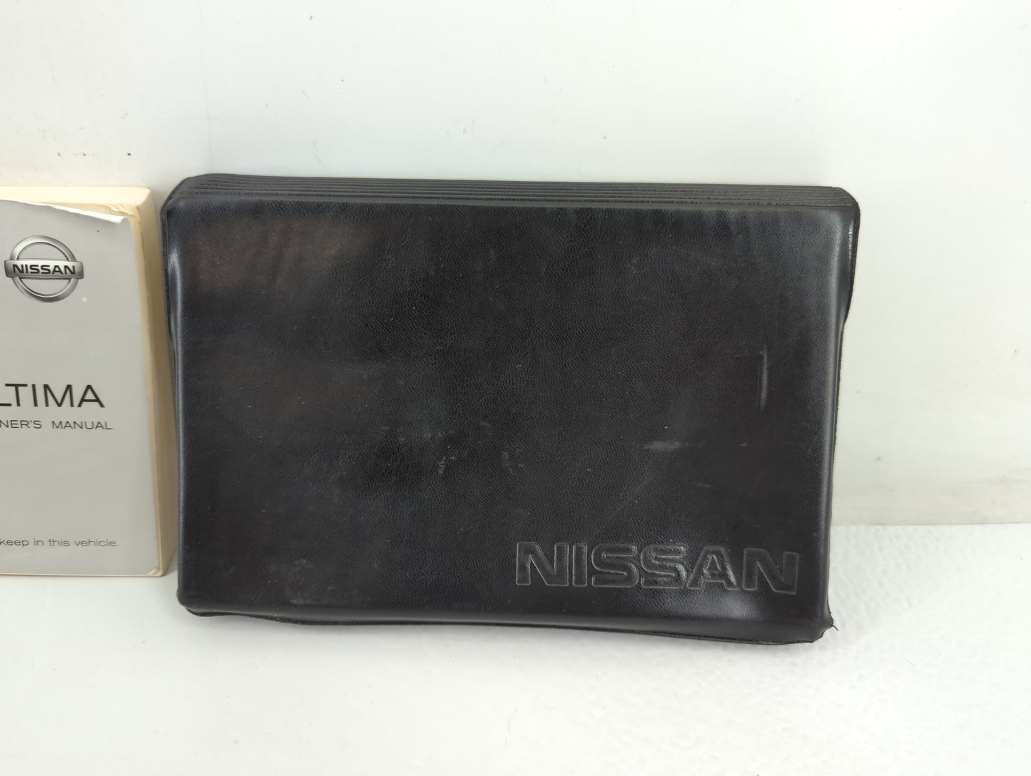 2007 Nissan Altima Owners Manual Book Guide P/N:OM7E-0L32U1 OEM Used Auto Parts - Oemusedautoparts1.com