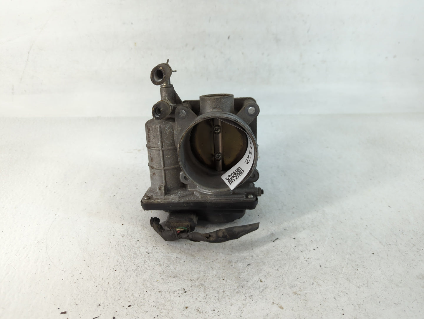 2007-2013 Nissan Altima Throttle Body P/N:RME60-15 Fits Fits 2007 2008 2009 2010 2011 2012 2013 OEM Used Auto Parts - Oemuse