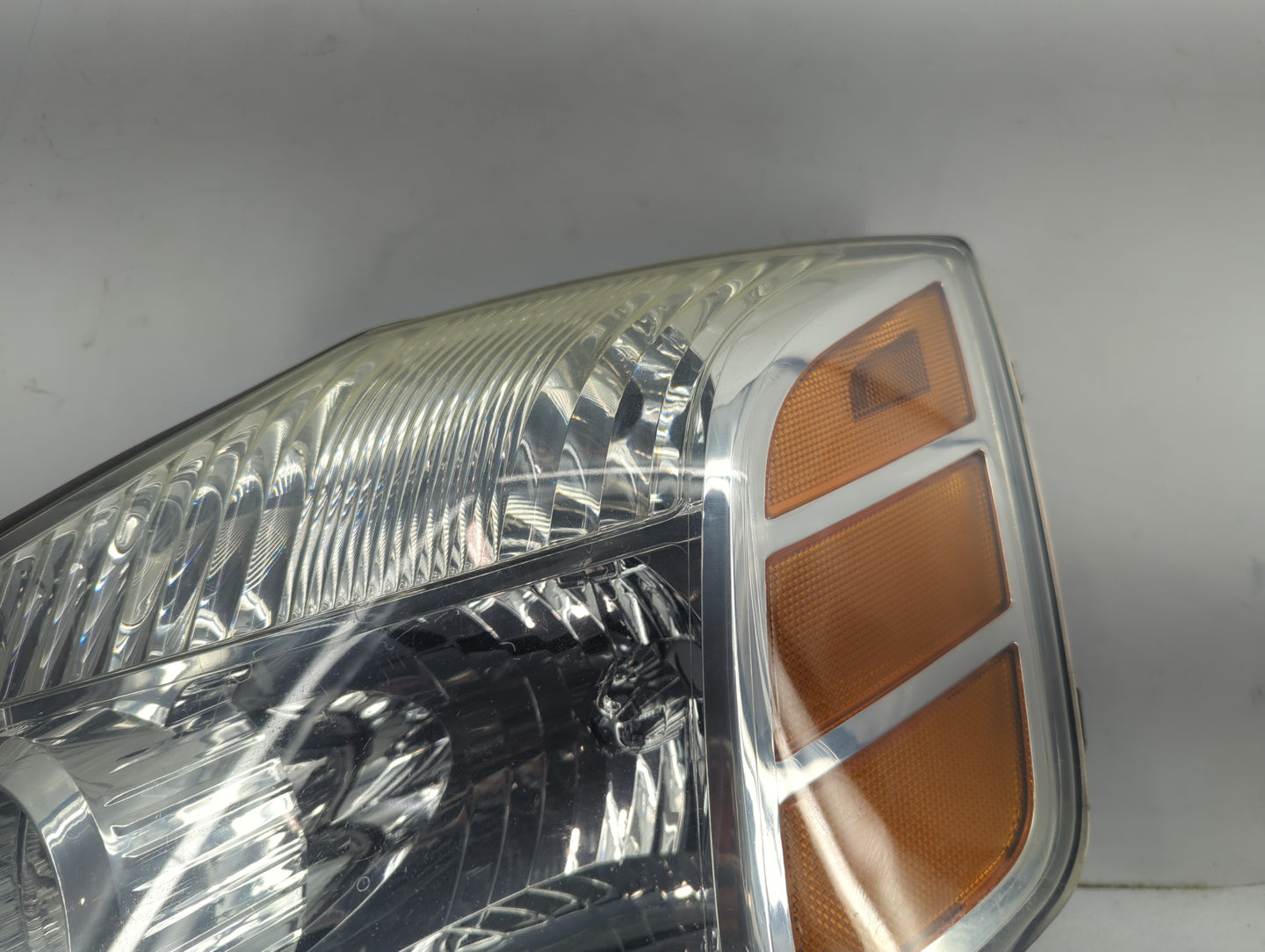 2005-2007 Nissan Armada Driver Left Oem Head Light Headlight Lamp - Oemusedautoparts1.com