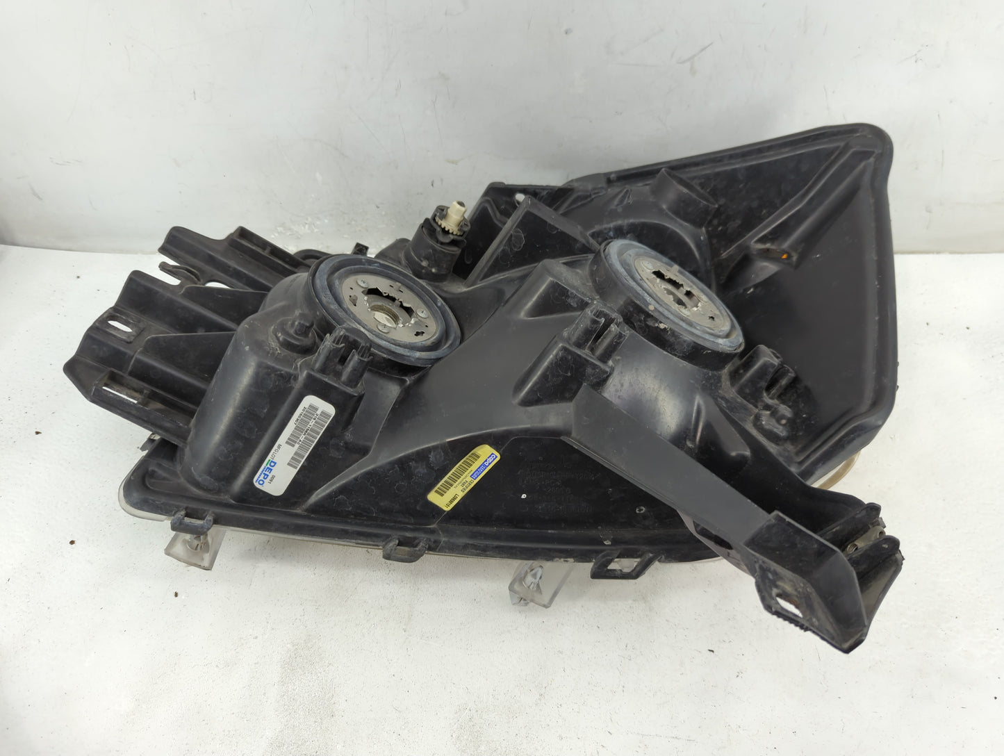 2005-2007 Nissan Armada Passenger Right Oem Head Light Headlight Lamp - Oemusedautoparts1.com