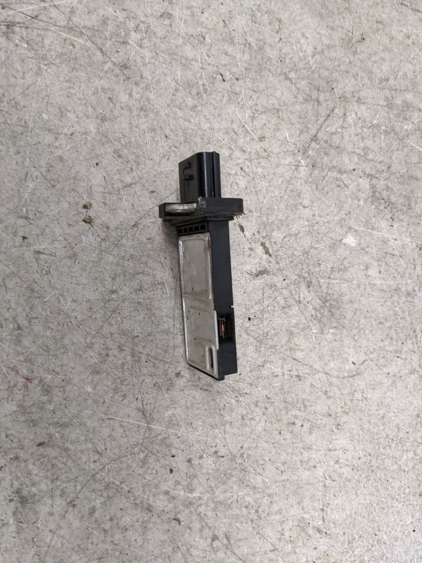 2005-2022 Nissan Armada Mass Air Flow Meter Maf 1489830 - Oemusedautoparts1.com