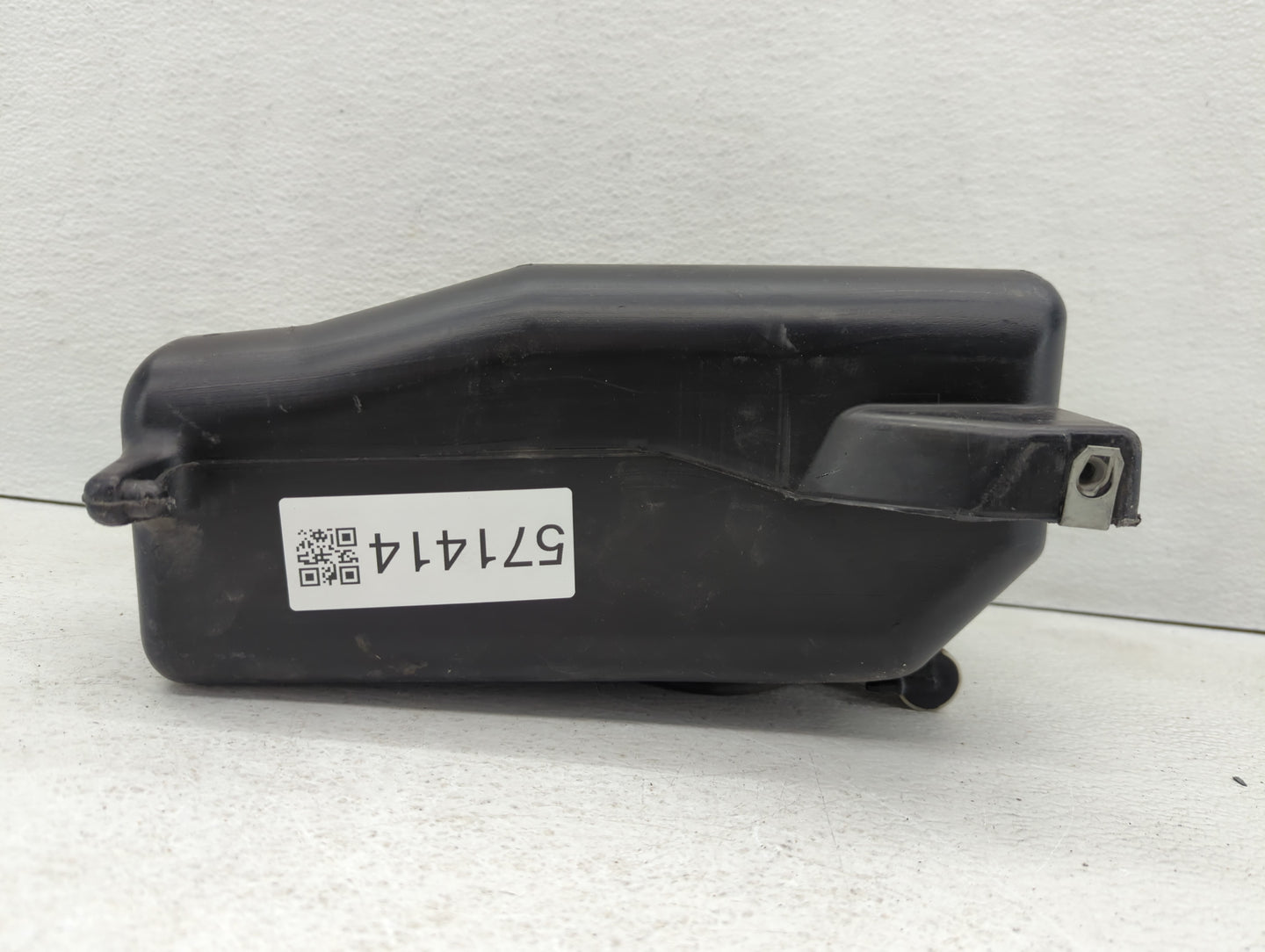 2005-2015 Nissan Armada Windshield Washer Fluid Reservoir Bottle Oem - Oemusedautoparts1.com