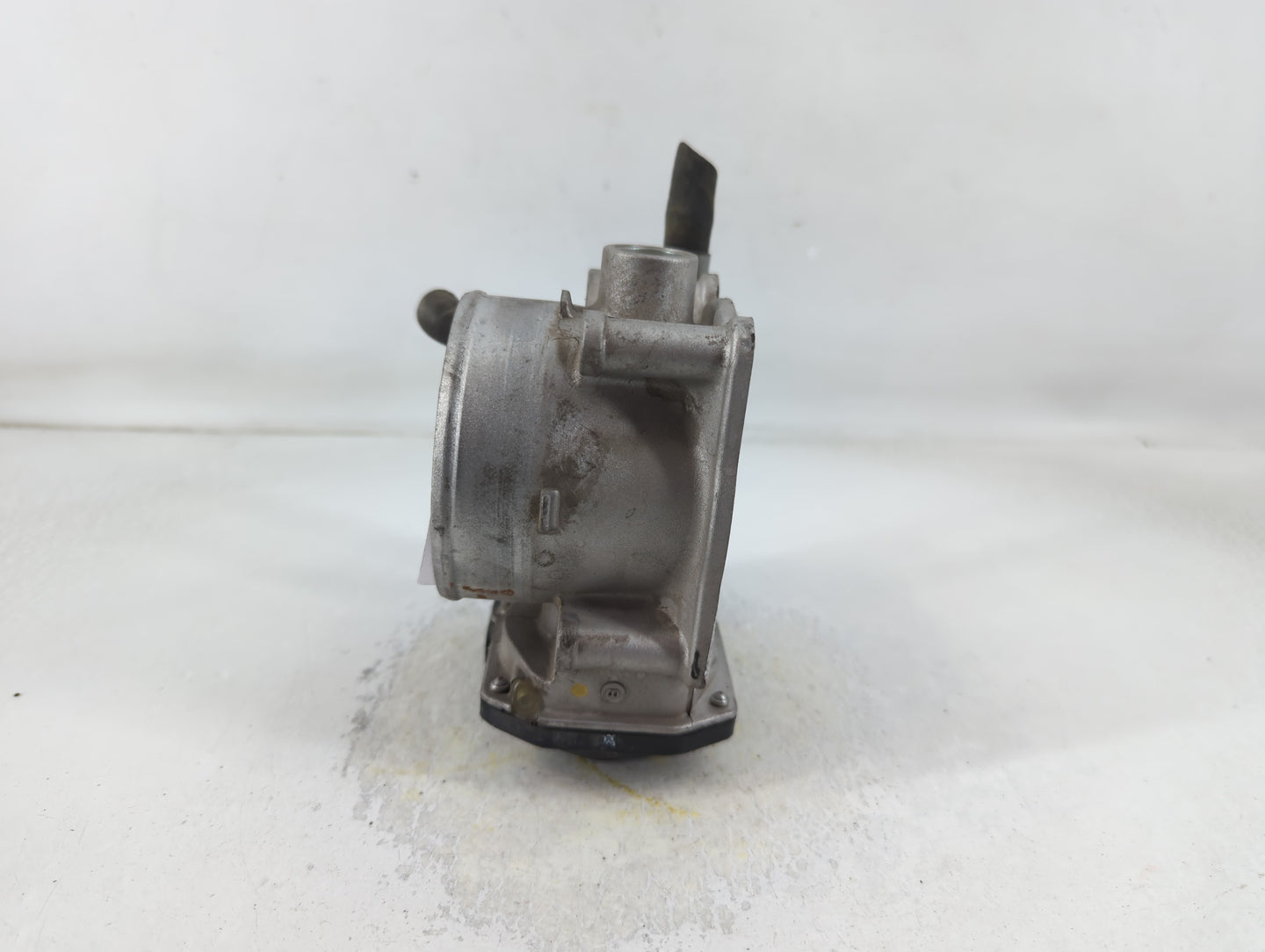 2005-2012 Nissan Armada Throttle Body P/N:7B22 00694 16119 7S000 Fits Fits 2004 2005 2006 2007 2008 2009 2010 2011 2012 2013
