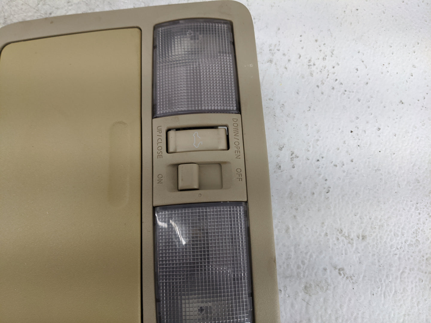 2007-2013 Nissan Frontier Overhead Console W/rear Climate Control Tan - Oemusedautoparts1.com