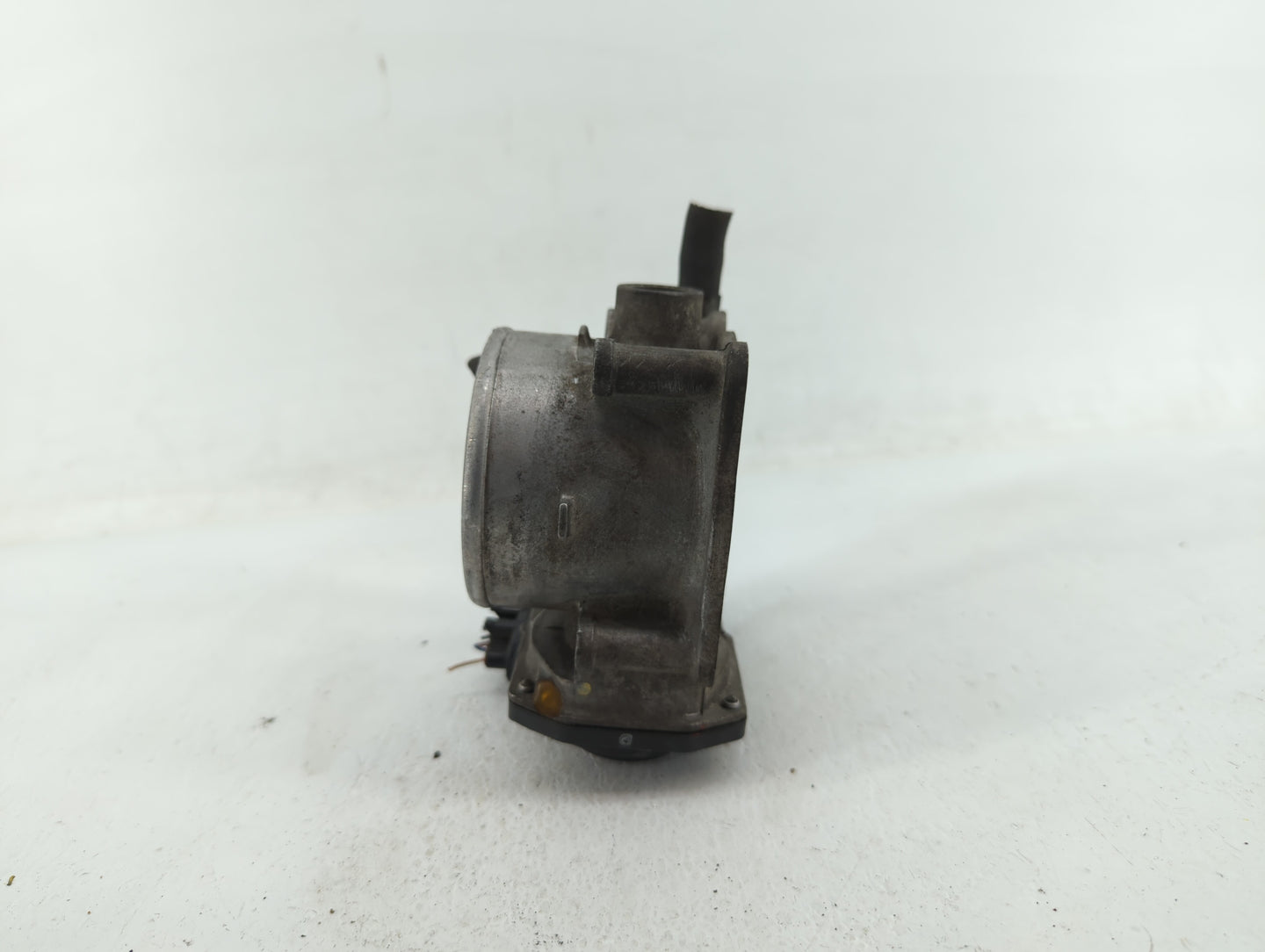 2005-2012 Nissan Frontier Throttle Body P/N:16119 7S001 A 16119 7S001 B Fits OEM Used Auto Parts - Oemusedautoparts1.com